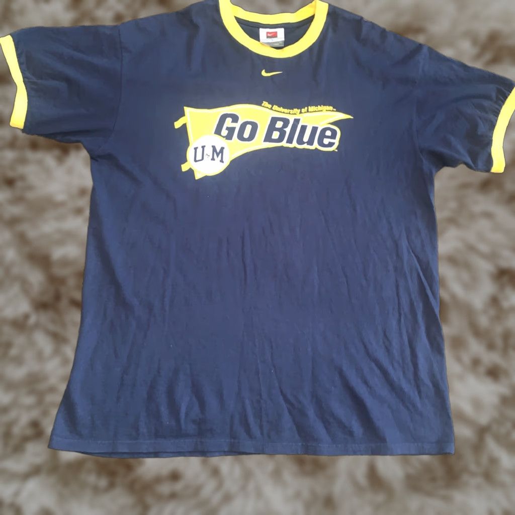 VINTAGE Nike Team Michigan State MSU Center Check T Shirt Ringer Large Go Blue
