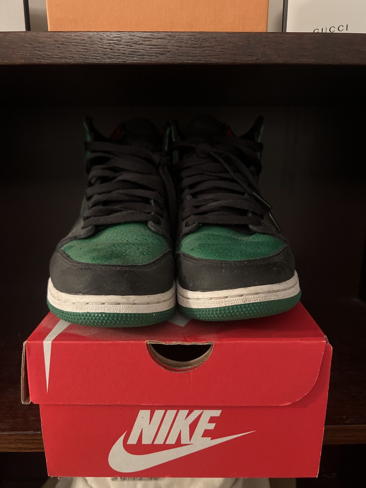 Nike JORDAN 1 HIGH PINE GREEN Size US 6 / EU 39 - 3 Thumbnail