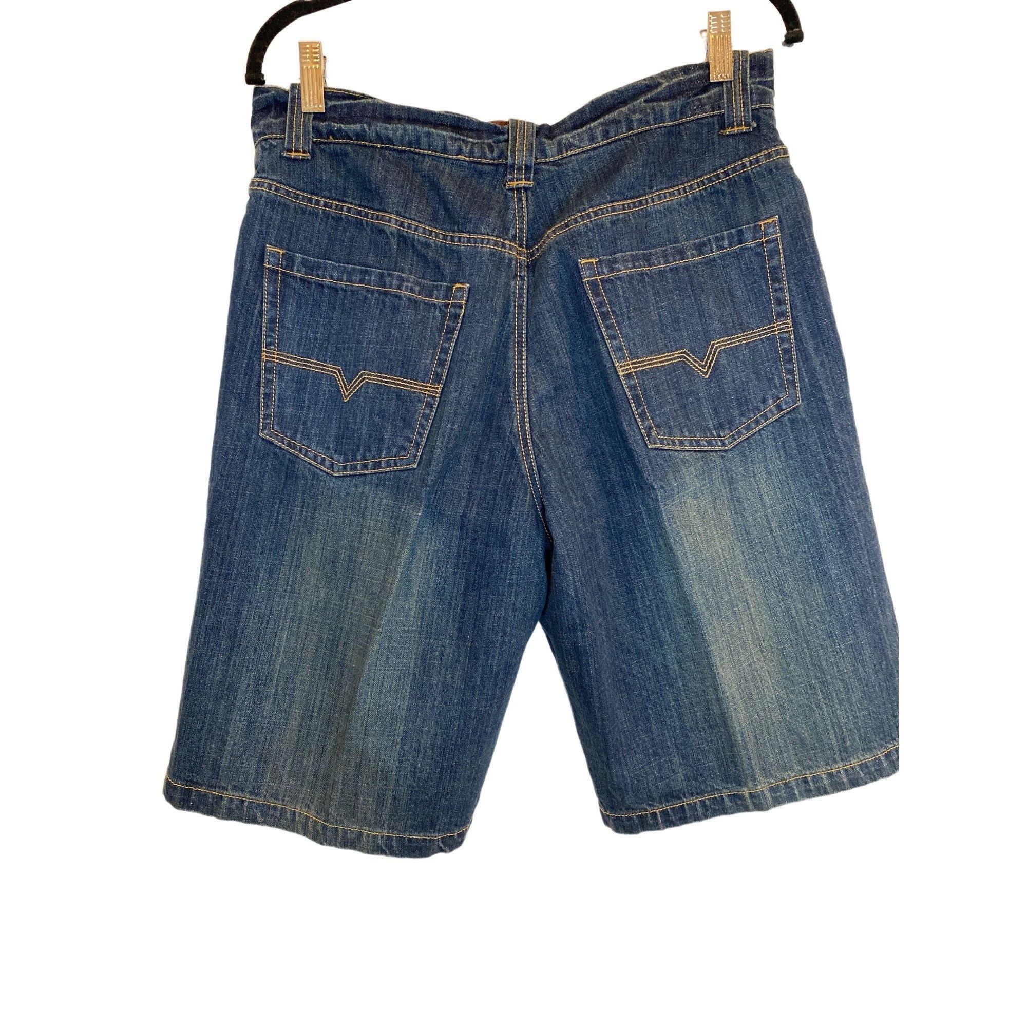 Disney DISNEY STORE MEN'S DARK WASH DENIM SHORTS SZ 32 Size US 32 / EU 48 - 2 Thumbnail