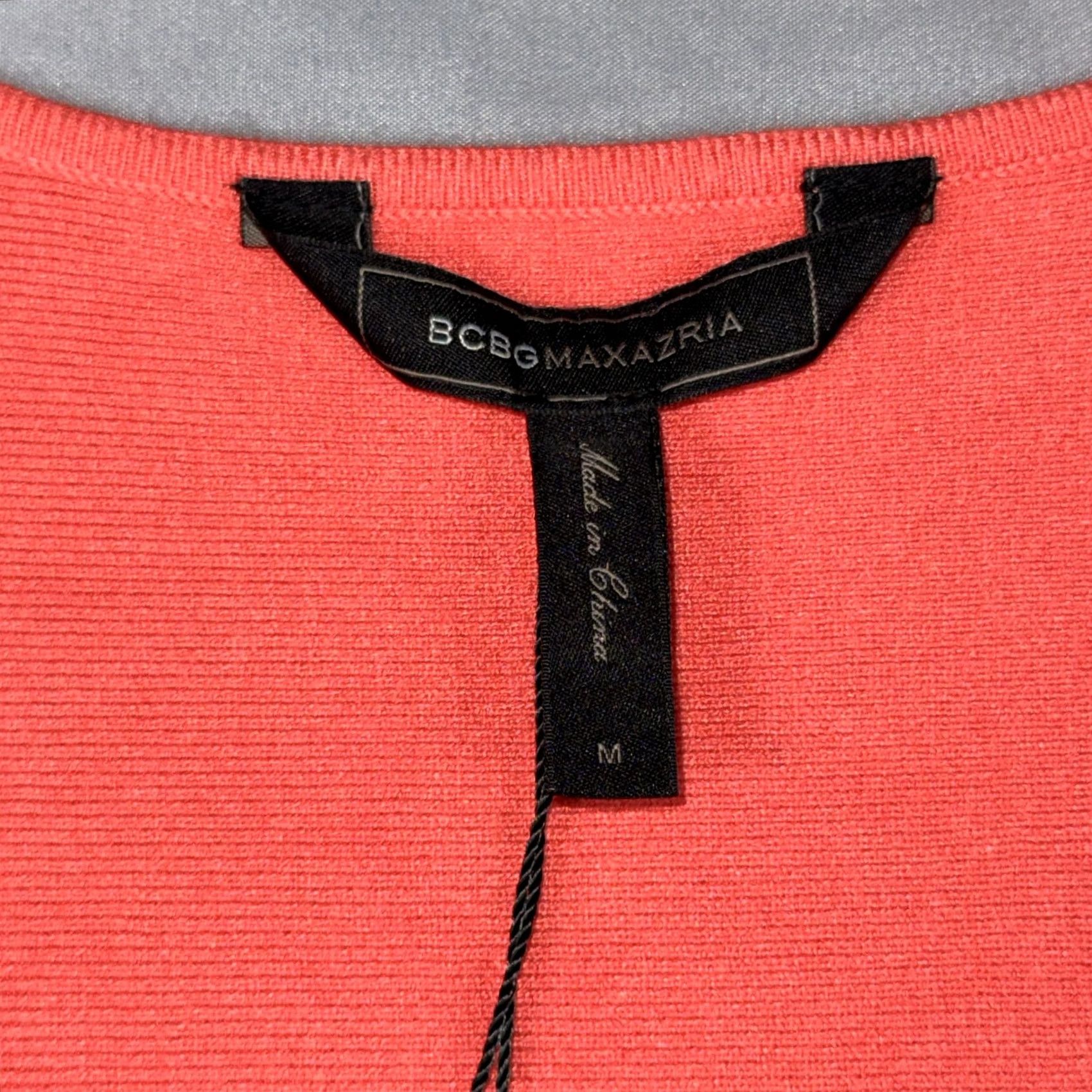 Bcbgmaxazria BCBGMAXAZRIA Dress Womens Medium Coral Pink Knit Fit & Flare Scoop Neck Short Sleeve Pullover Dress Casual Spring Summer Size M / US 6-8 / IT 42-44 - 3 Thumbnail