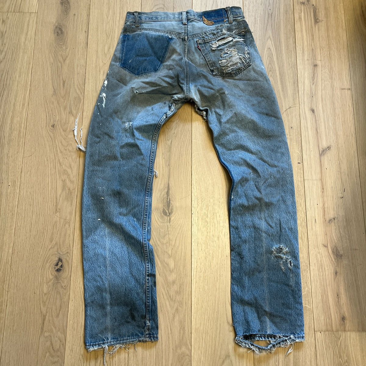Levi's Levis 501 distressed denim Levi’s 501 faded denim 1985-1988 Size US 30 / EU 46 - 2 Thumbnail