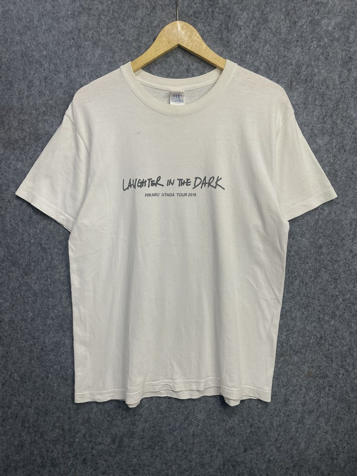 Band Tees Hikaru Utada Tour 2018 Laughter In The Dark T-Shirt Size US L / EU 52-54 / 3 - 1 Thumbnail