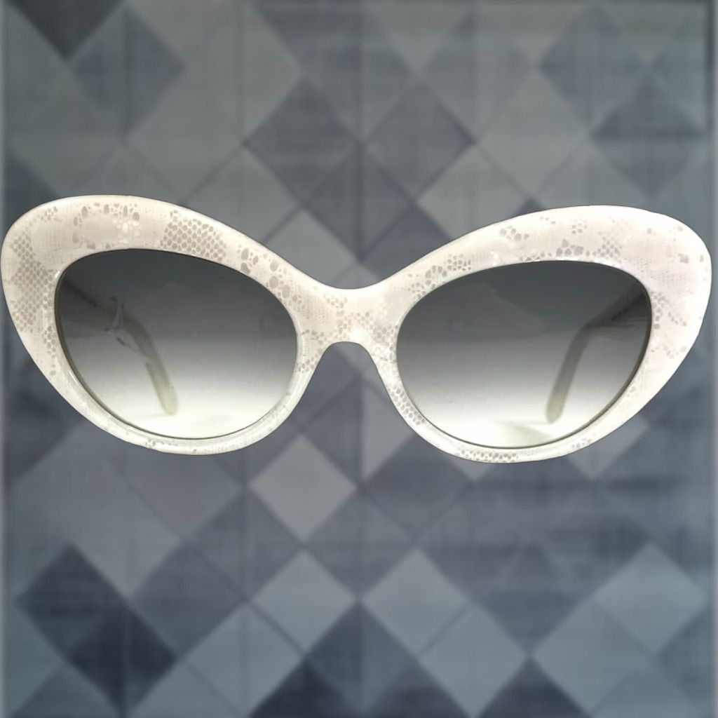 VINTAGE Morgenthal Frederics Cat Eye Sunglasses Women Adult Medium White Oversized Blue Gradient Lenses 90s