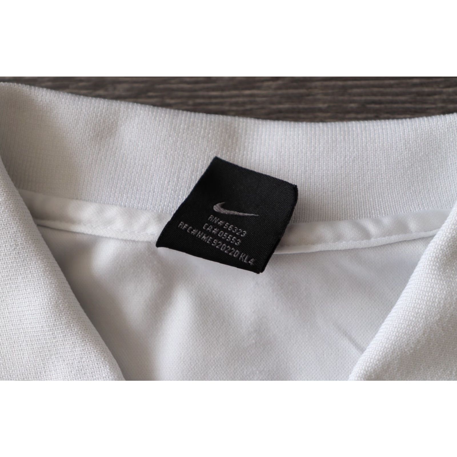 Nike Nike T-Shirt Tee Short Sleeve Shirt Large White Mens 2000s Dry-Fit Tennis Court Logo Half-Zip Collar Vintage Size US L / EU 52-54 / 3 - 4 Thumbnail