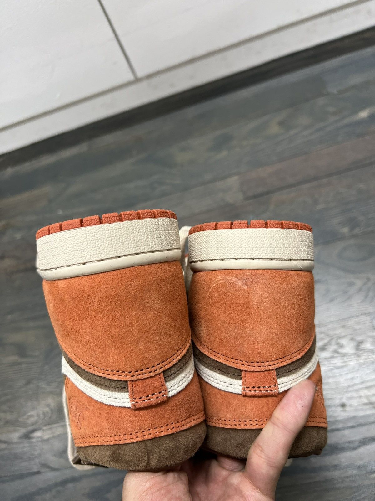 Jordan Brand WMNS JORDAN 1 RETRO HIGH OG 'DUSTED CLAY' Size US 9.5 / IT 39.5 - 20 Thumbnail