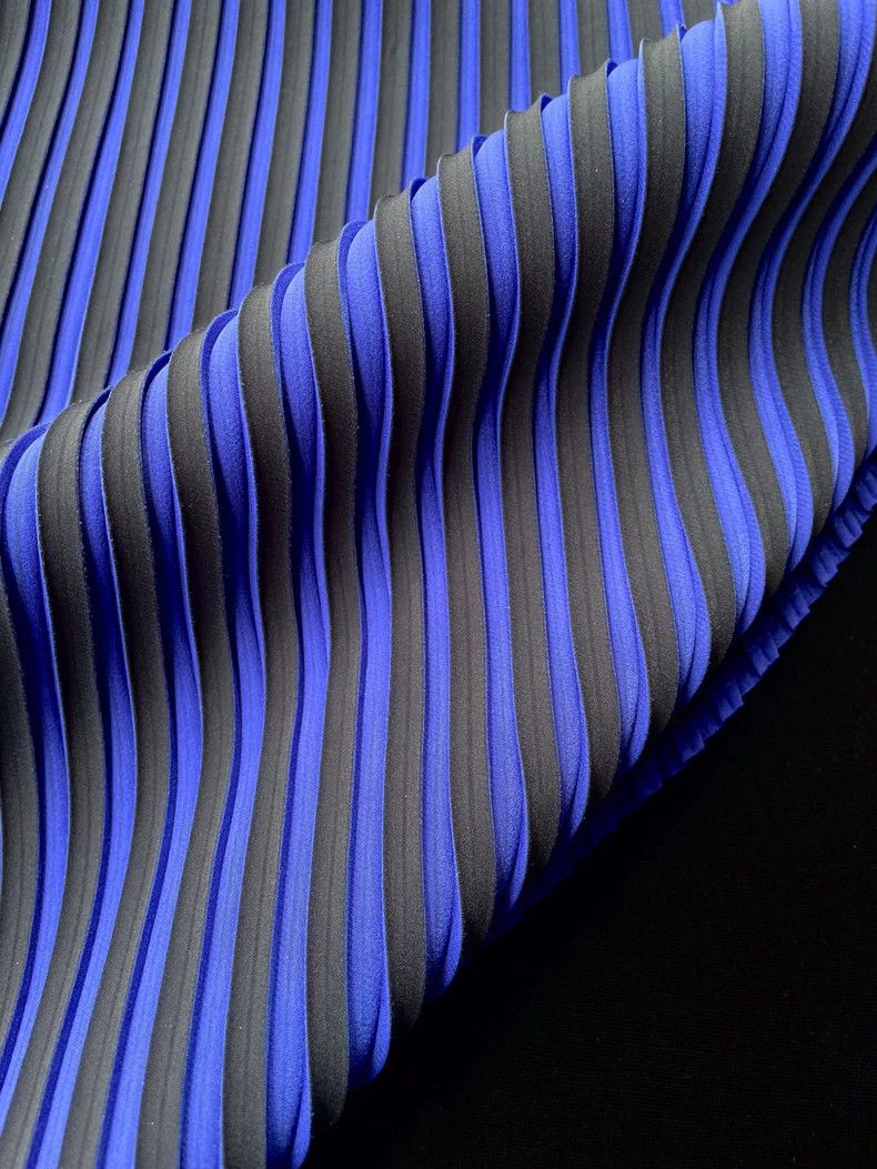 Issey Miyake size:2 Blue main line twill pleated top