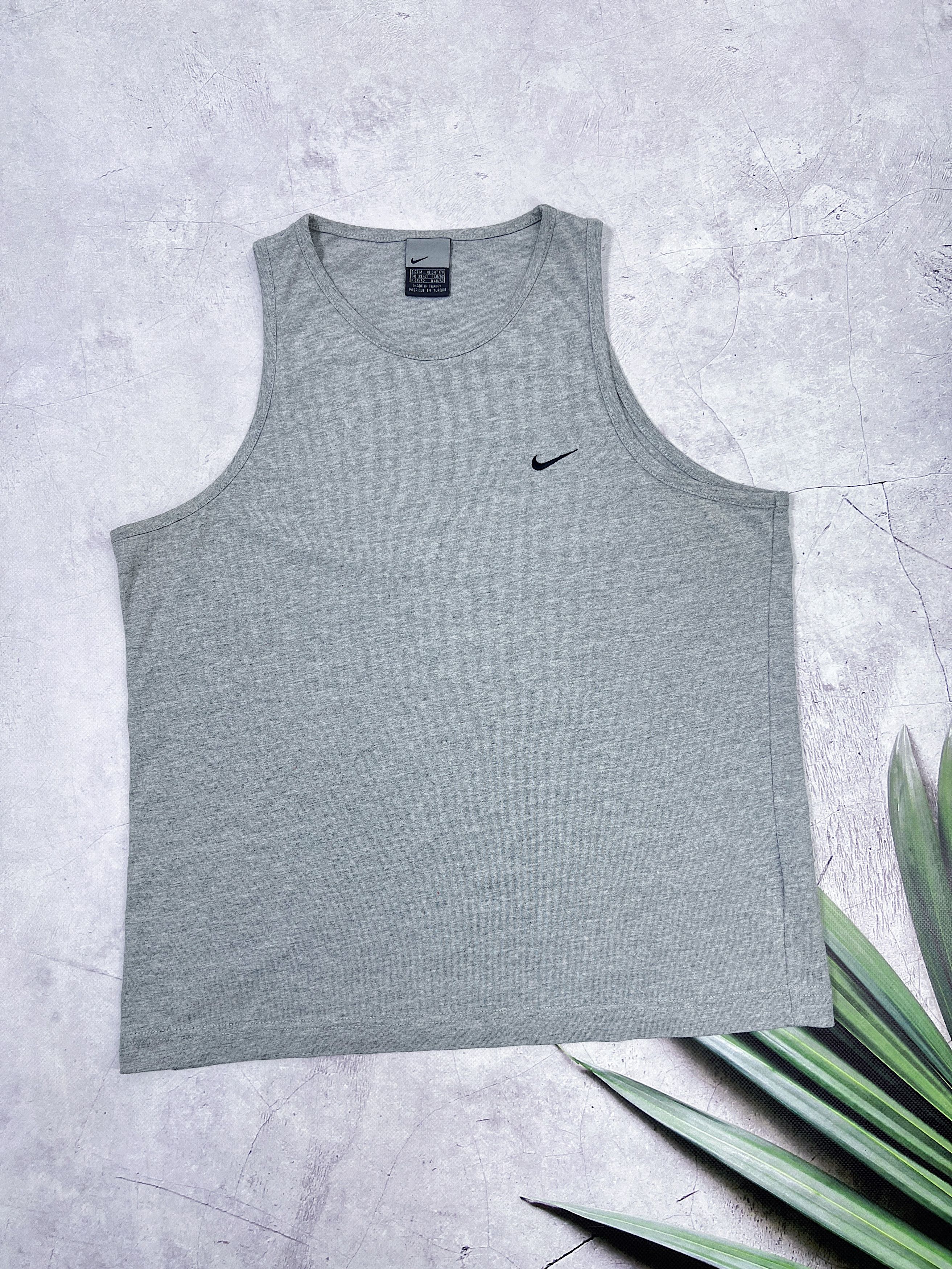 Nike × Vintage Vintage Nike Vest Central Logo Grey Size US M / EU 48-50 / 2 - 7 Thumbnail