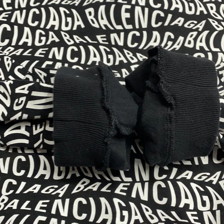 Balenciaga Balenciaga Balenciaga Black and White Logo Sweatshirt -250 Size US M / EU 48-50 / 2 - 9 Thumbnail