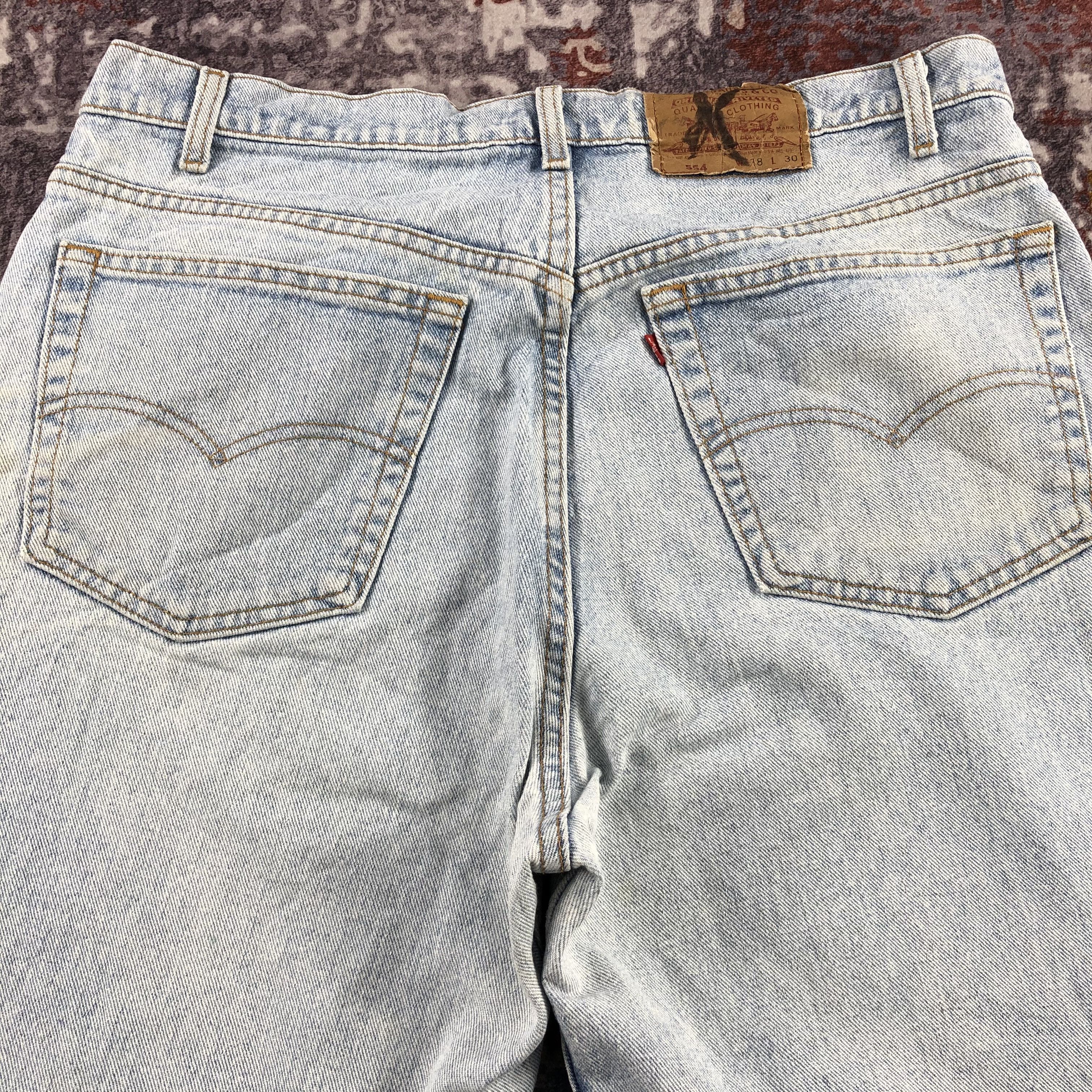 Levi's × Vintage Vintage 90s Light Wash Levis 554 Jeans-JM3165 Size US 37 - 6 Thumbnail