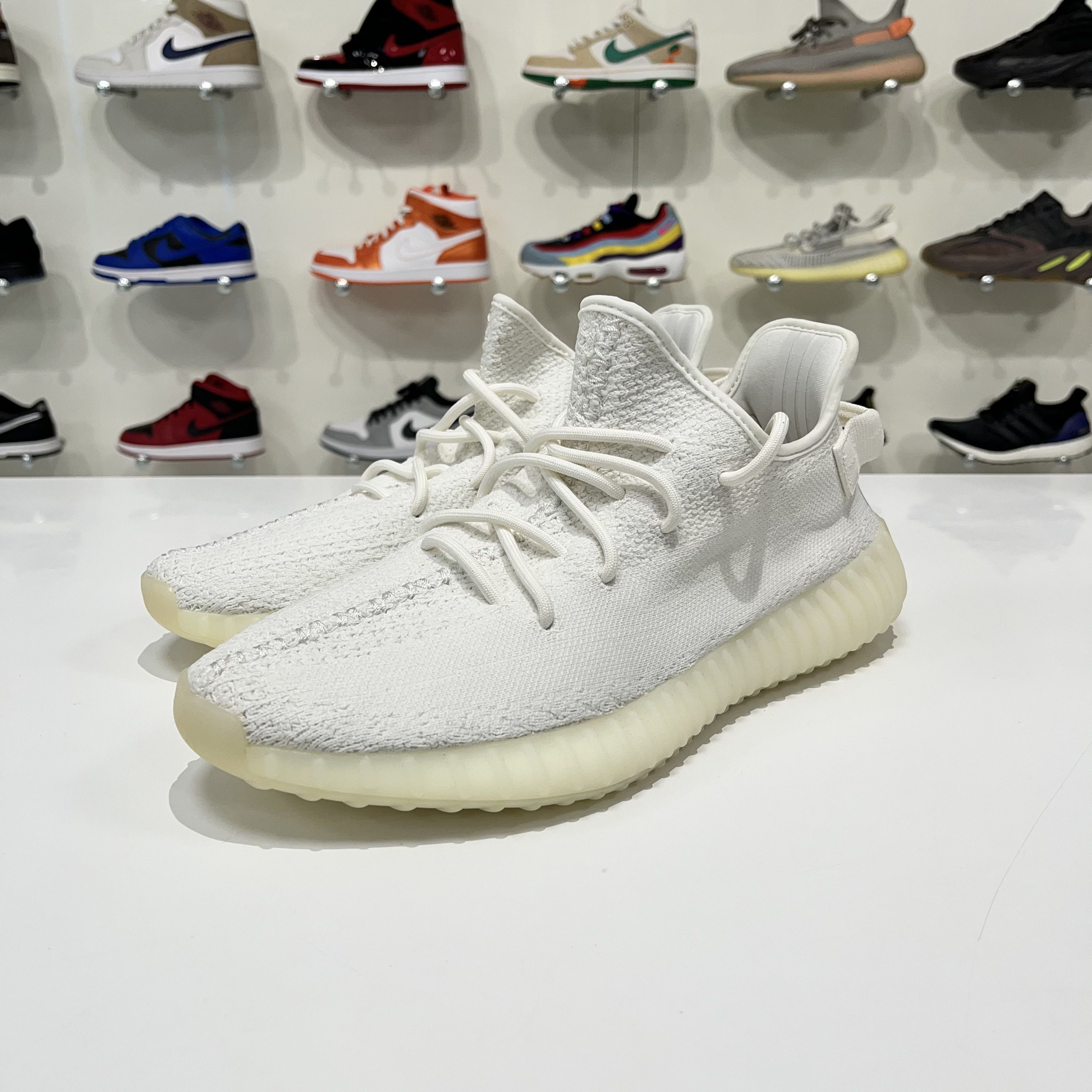 Adidas Adidas Yeezy Boost 350 V2 Cream Size US 11 / EU 44 - 2 Thumbnail