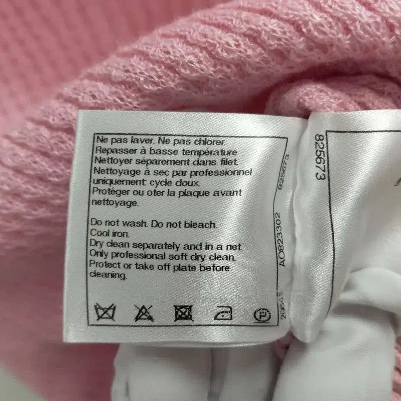 Chanel Chanel Pink Women's T-Shirt . Size S / US 4 / IT 40 - 5 Thumbnail