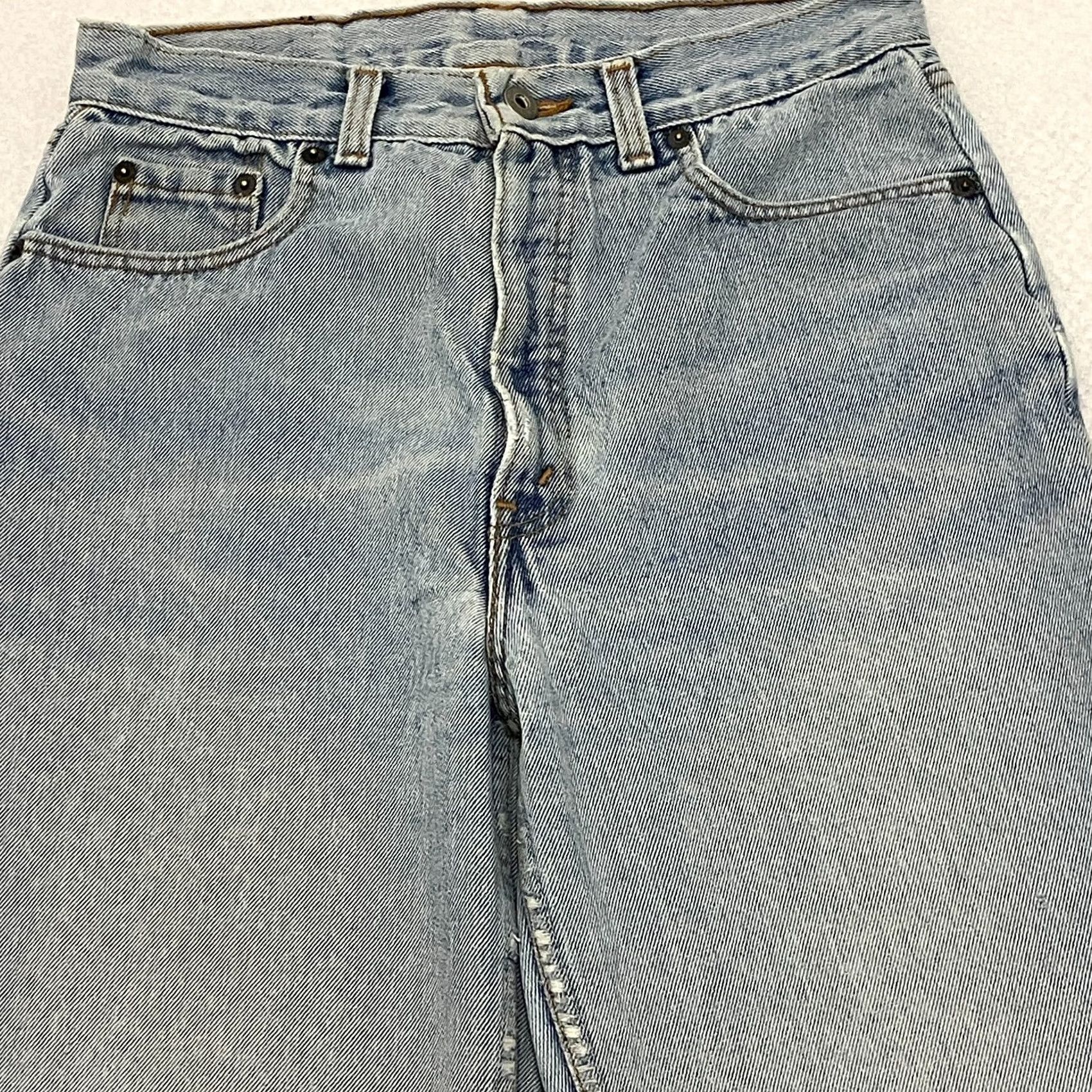 Levi's Vintage Levi’s 681 Jeans Light Wash Blue Straight Leg 28W 31L Made in UK Size US 28 / EU 44 - 2 Thumbnail