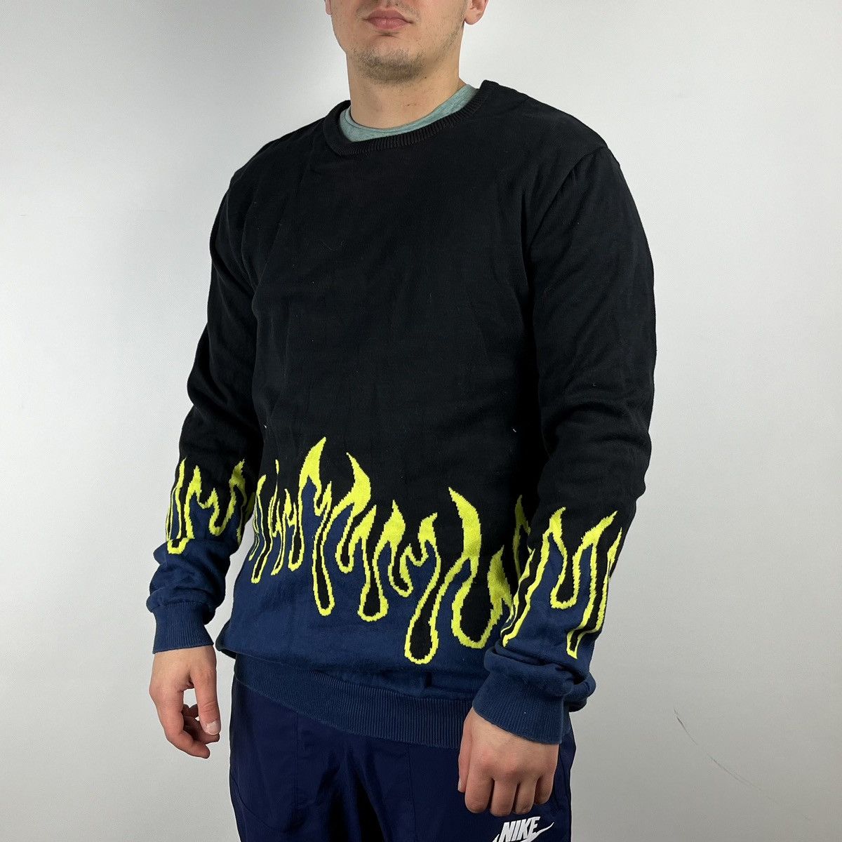 Japanese Brand Japanese sweater flame print size XXLARGE Size US XXL / EU 58 / 5 - 1 Thumbnail