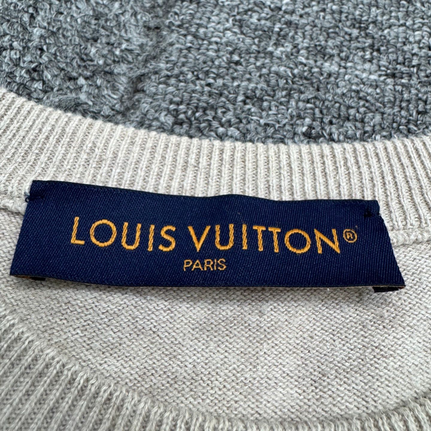 Louis Vuitton LV Monogram Jacquard Knit LS Tee L 99 New Size US L / EU 52-54 / 3 - 2 Thumbnail