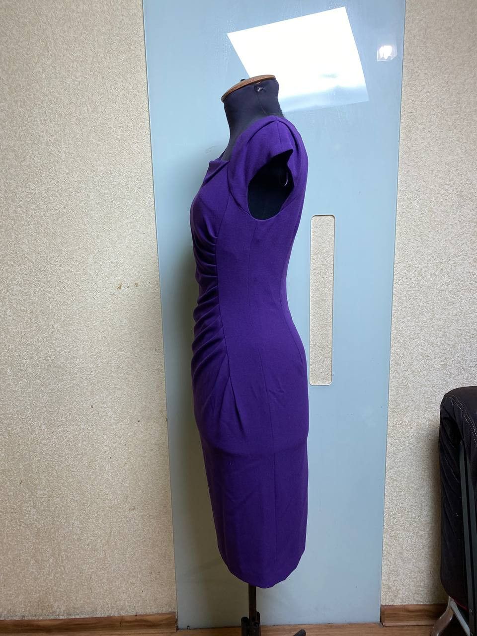 LK Bennett LK Bennett Purple Ruched Davina Worn By Kate Middleton Size M / US 6-8 / IT 42-44 - 6 Thumbnail