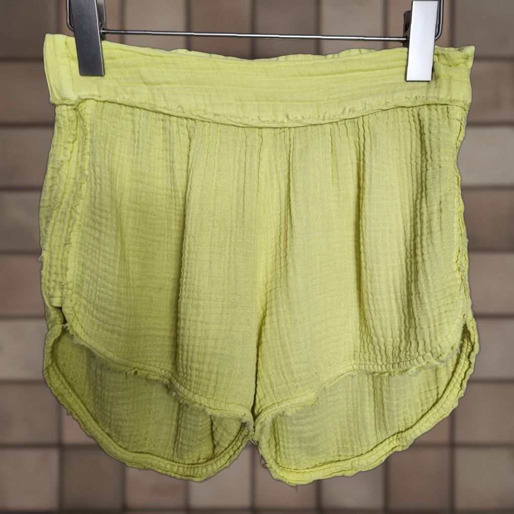 Anthropologie Anthropologie Daily Practice Butter Yellow Gauzy Beach Shorts XS Size 26" / US 2 / IT 38 - 1 Thumbnail