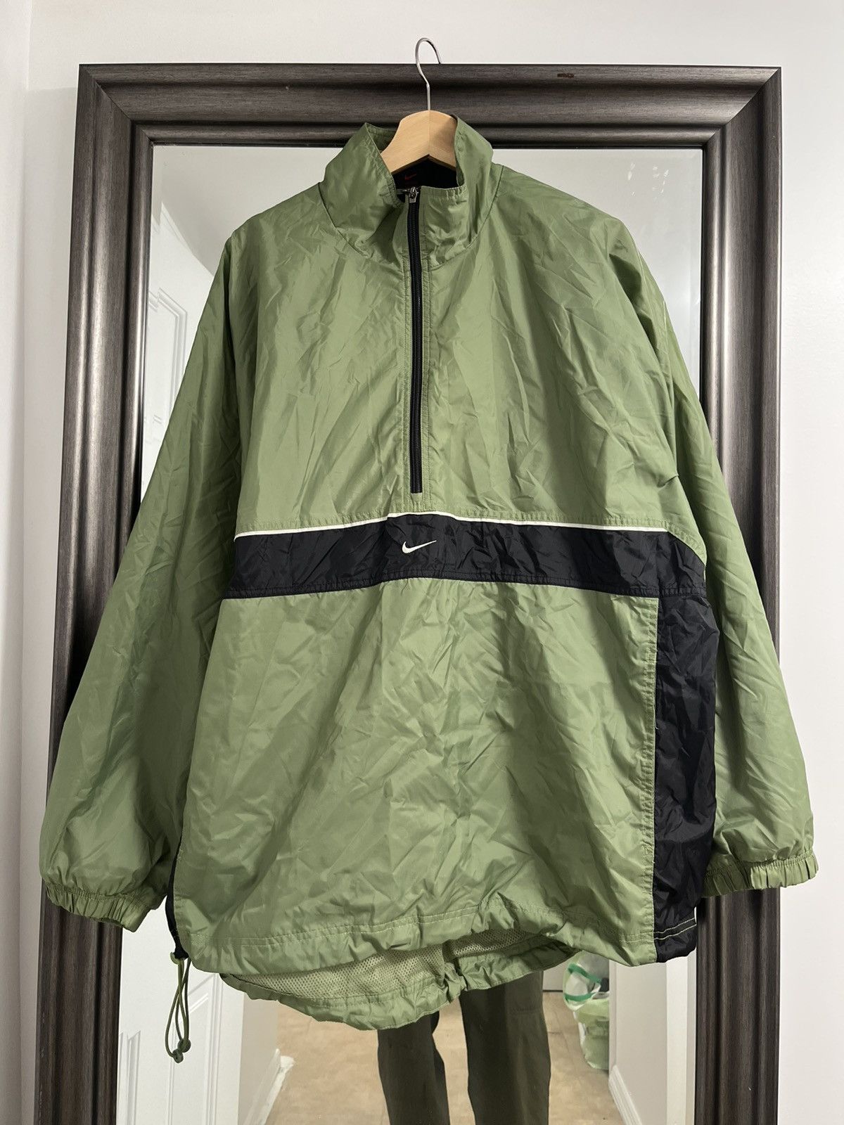 Nike Nike green windbreaker Jacket Vintage Pullover Half Zip Size US L / EU 52-54 / 3 - 1 Thumbnail