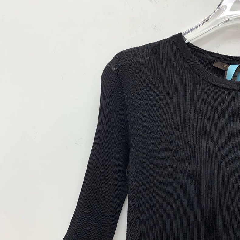 Louis Vuitton Louis Vuitton Crewneck Half Sleeve Sweater in Black Embroi Size S / US 4 / IT 40 - 3 Thumbnail
