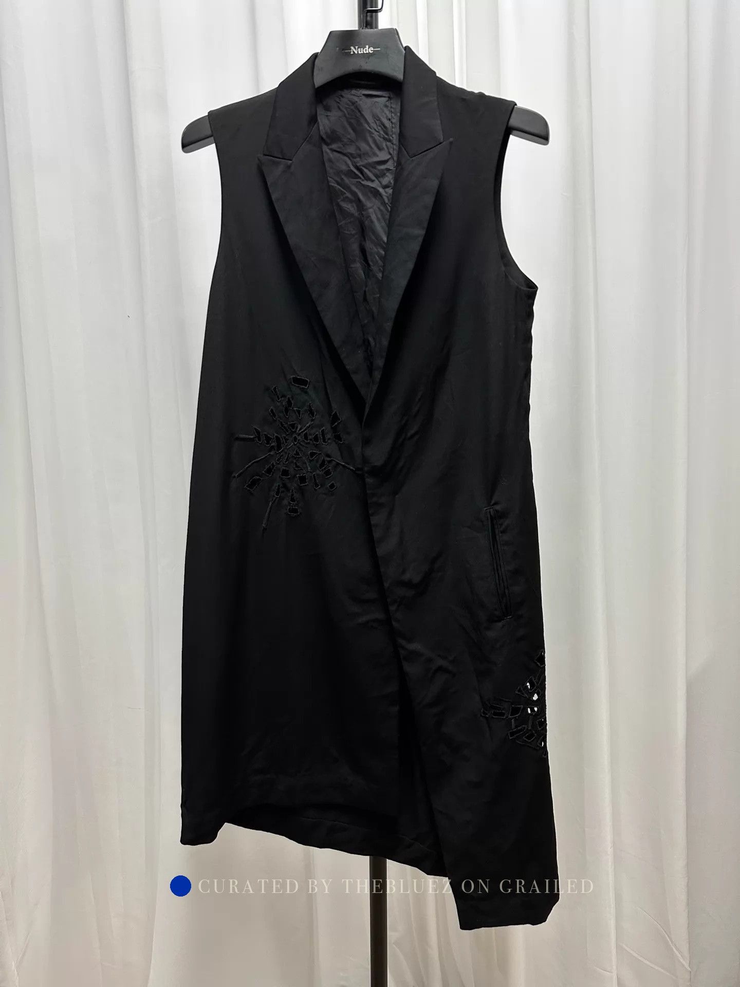 Yohji Yamamoto Cutout Long Vest in Black Size US S / EU 44-46 / 1 - 1 Thumbnail