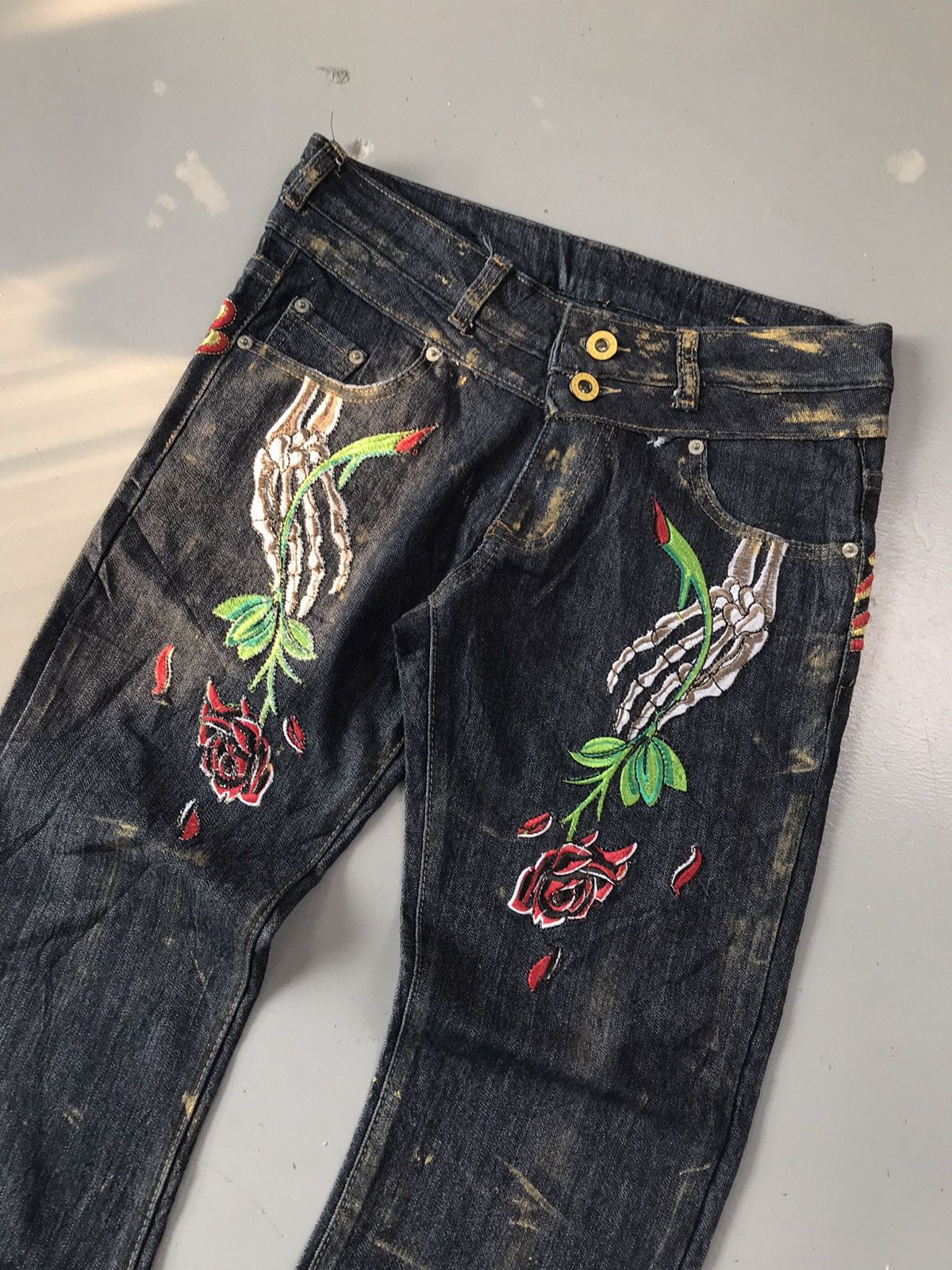 Christian Audigier × Ed Hardy × Vintage Vintage Christian Audigier skull 💀 embroidered denim Size 32" / US 10 / IT 46 - 5 Thumbnail