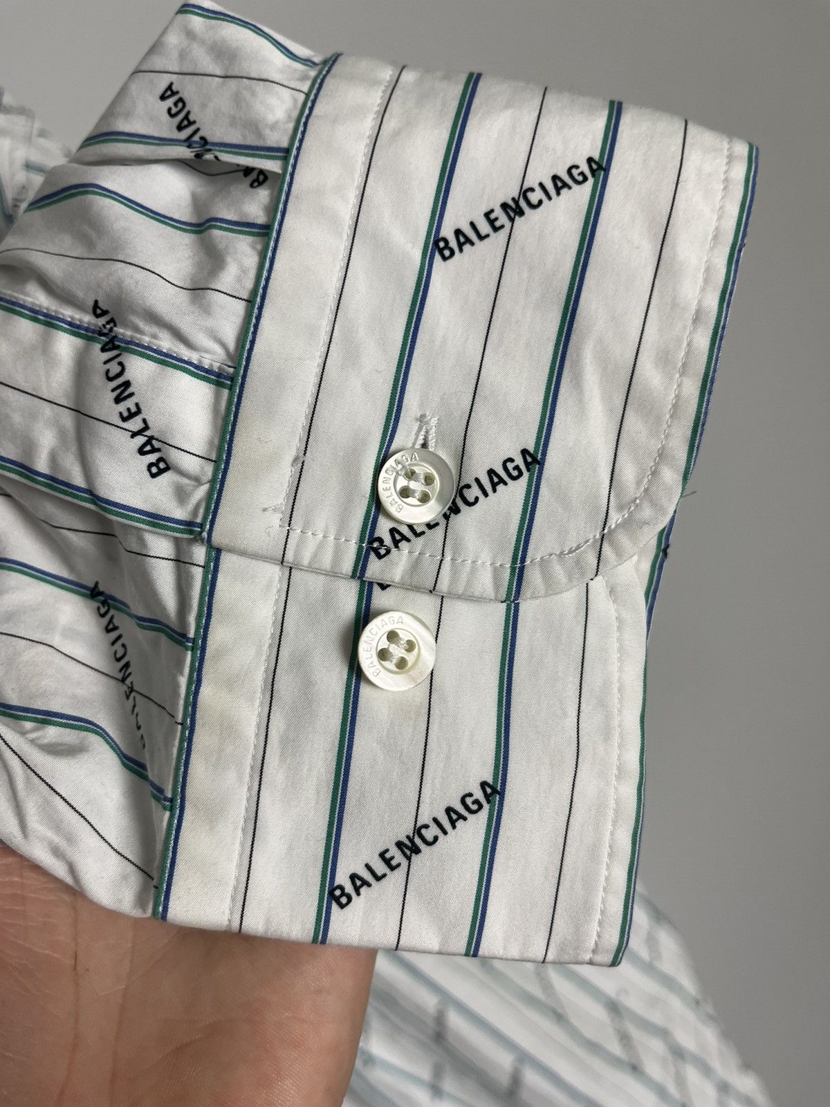 Balenciaga Balenciaga full monogram white shirt Size US M / EU 48-50 / 2 - 7 Thumbnail