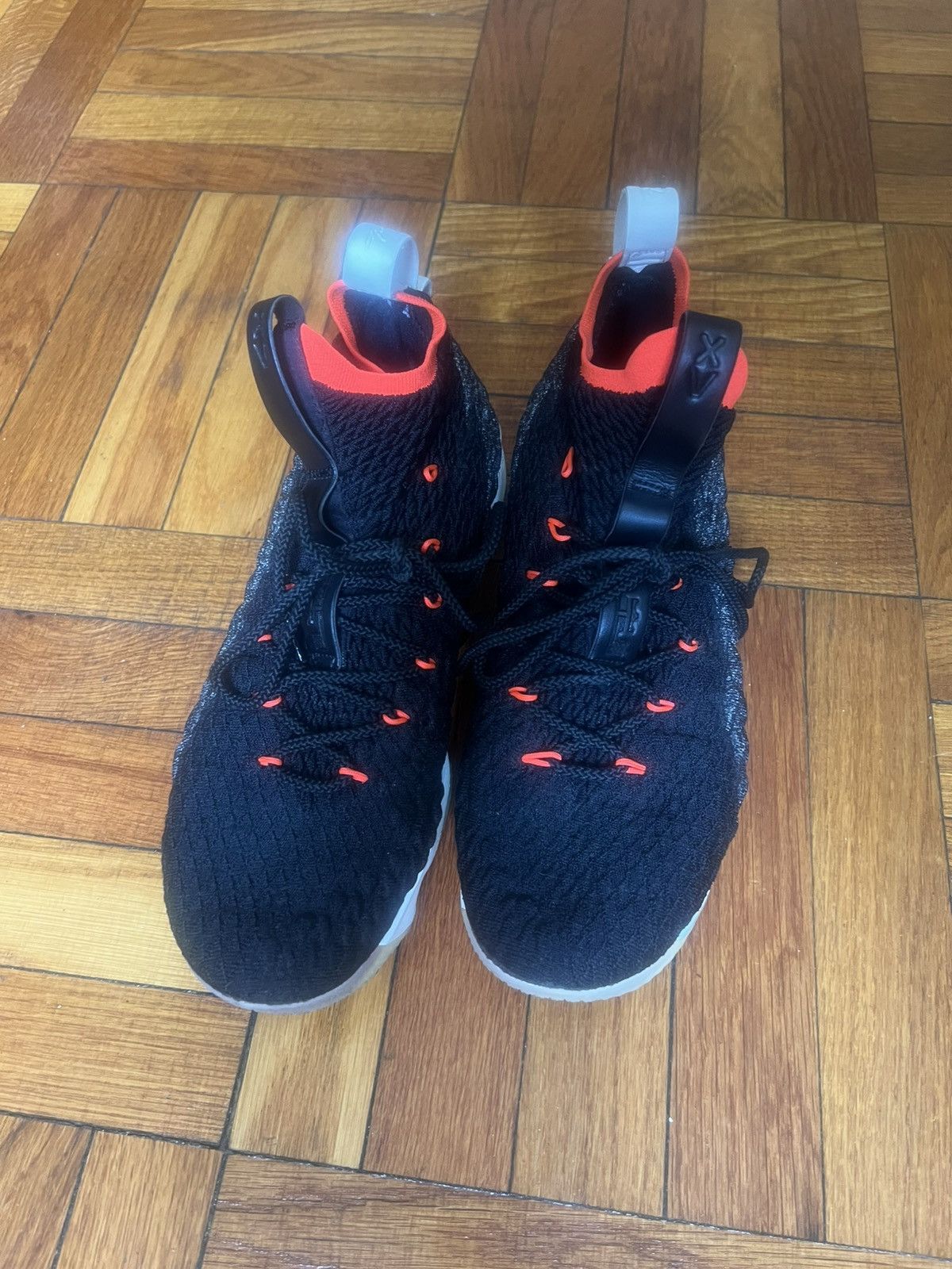 Nike Nike LeBron 15 “Bright Crimson” Size US 12 / EU 45 - 1 Thumbnail