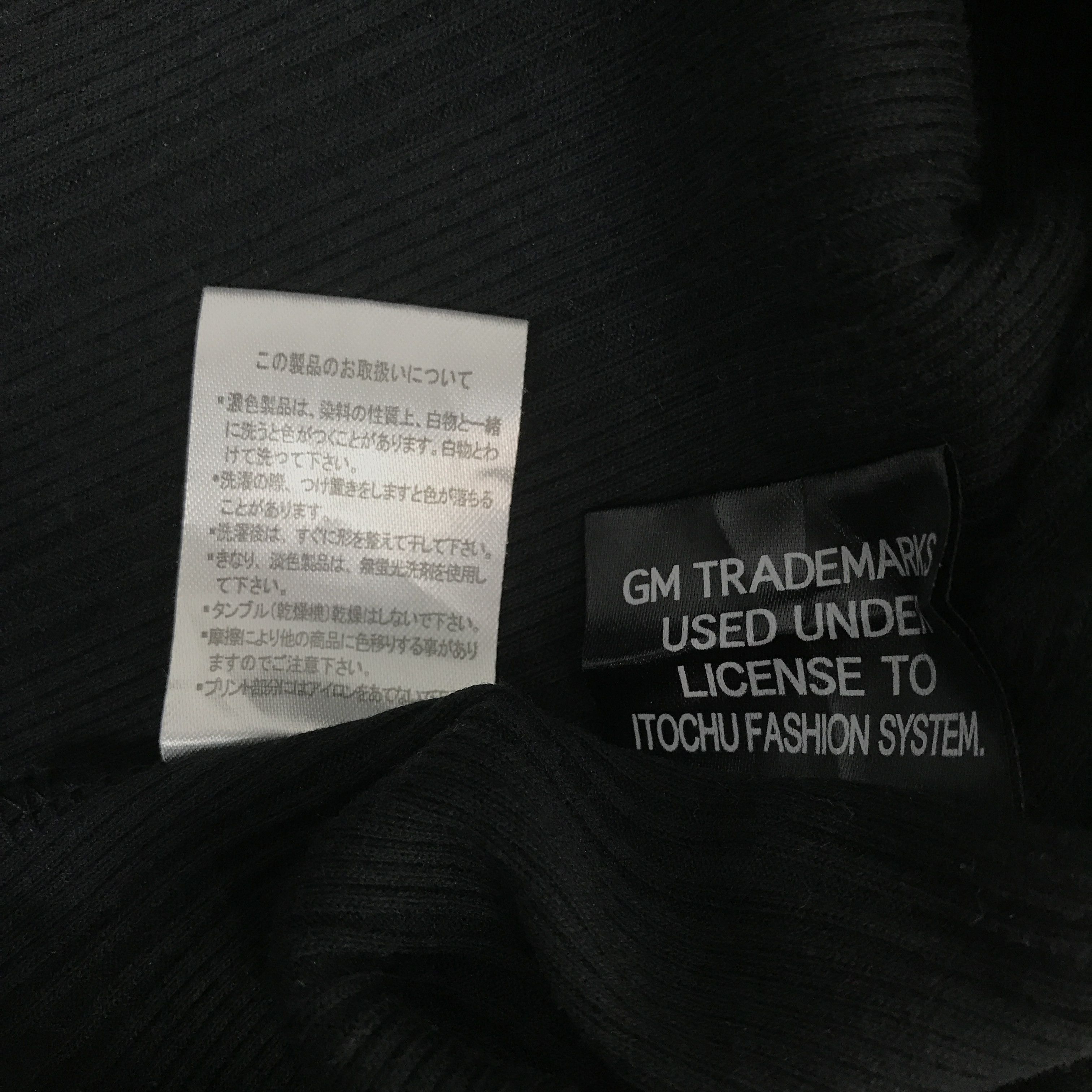 Japanese Brand Vintage Impala Snap button collar T-Shirt Size US L / EU 52-54 / 3 - 11 Thumbnail
