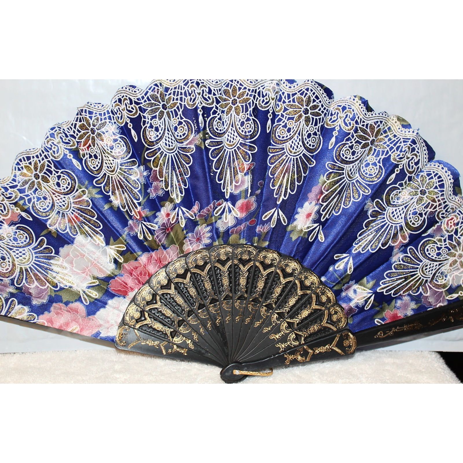 Vintage SMALL HAND FAN WITH FLOWERS - BLUE - 16 INCHES - UNBRANDED - VINTAGE Size ONE SIZE - 2 Thumbnail