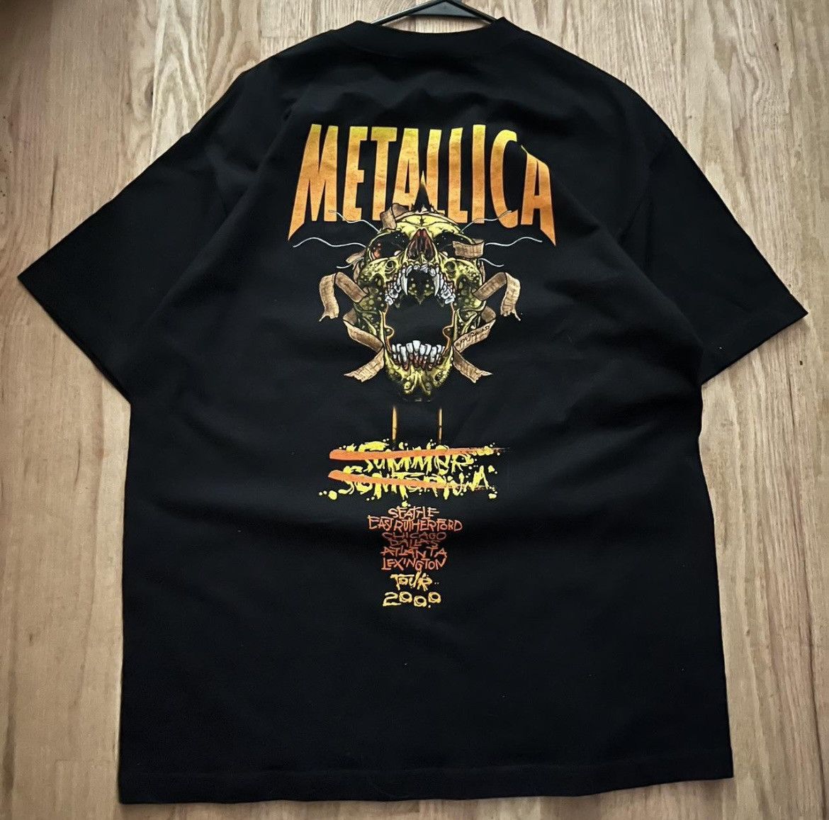 Band Tees Metallica Tour 2000 Pushead Summer Sanitarium band shirt Size US XL / EU 56 / 4 - 1 Thumbnail