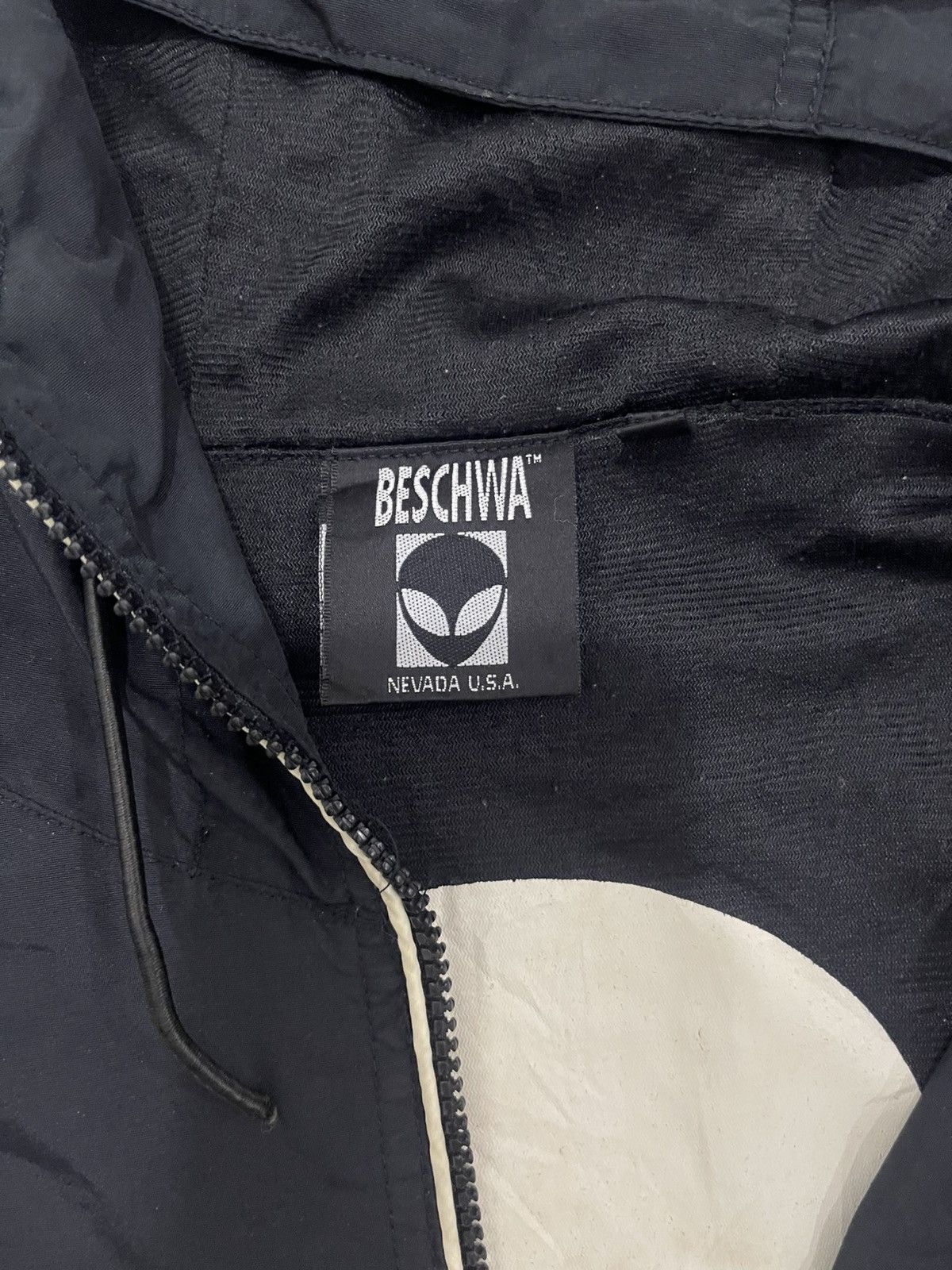 Other black hooded windbreaker jacket with a "Beschwa" logo patch Size US XL / EU 56 / 4 - 6 Thumbnail