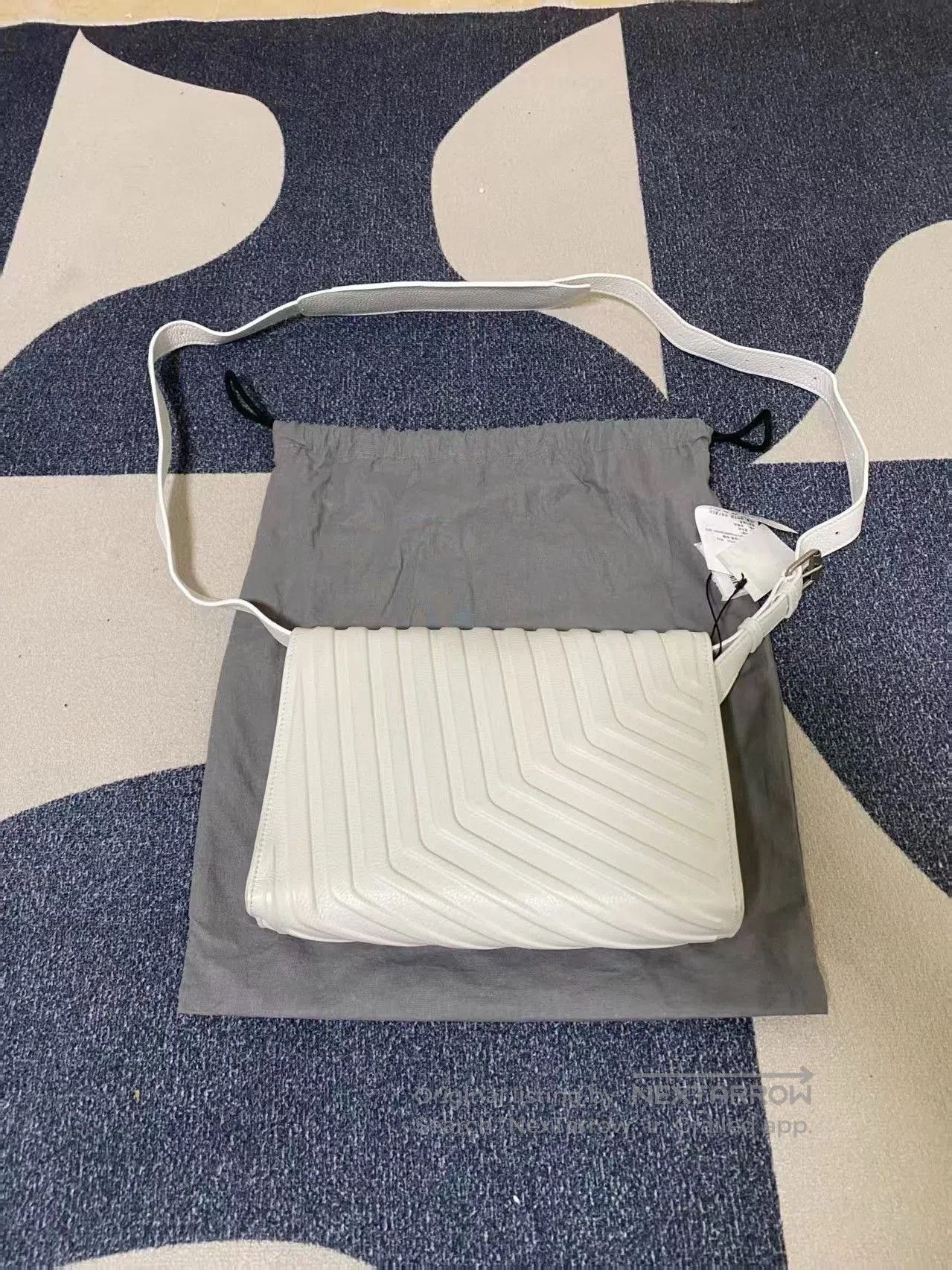 Balenciaga Balenciaga Messenger Bag. Size ONE SIZE - 4 Thumbnail