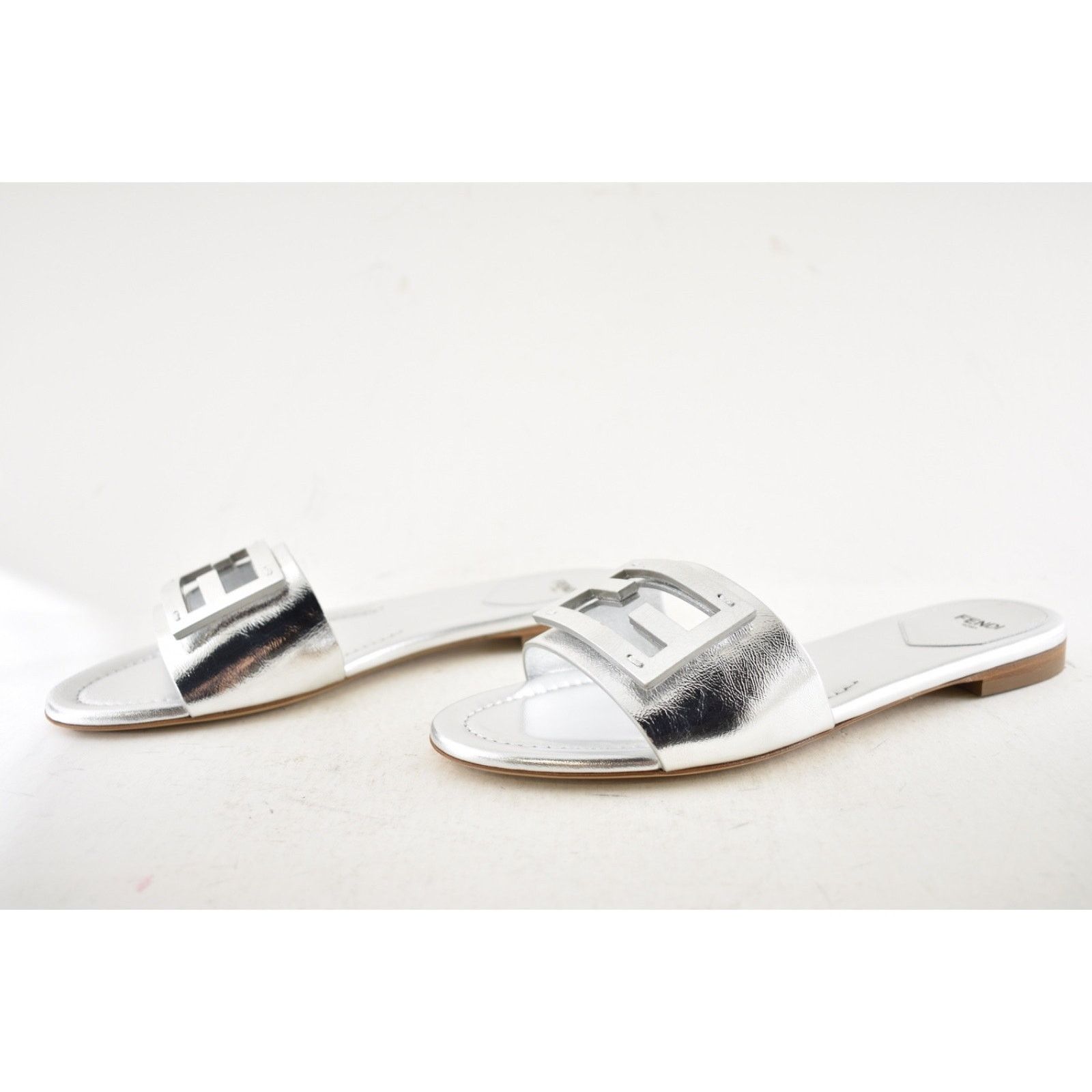 Fendi Fendi Baguette Leather FF Monogram Mule Slide Sandal 39 Size US 9 / IT 39 - 14 Thumbnail