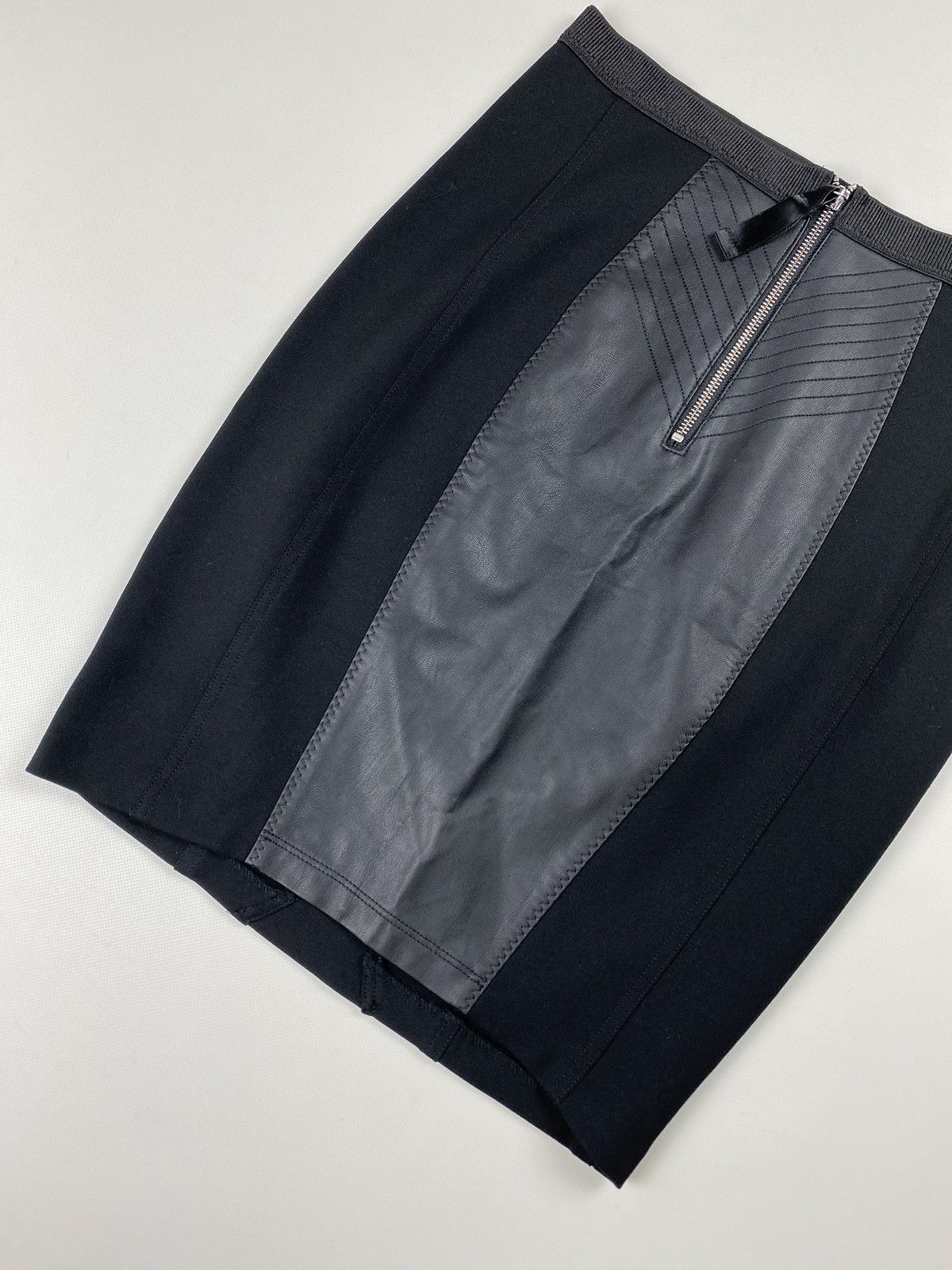 Jean Paul Gaultier JPG Jean Paul Gaultier Lindex ladies pencil skirt size M Size 26" / US 2 / IT 38 - 5 Thumbnail