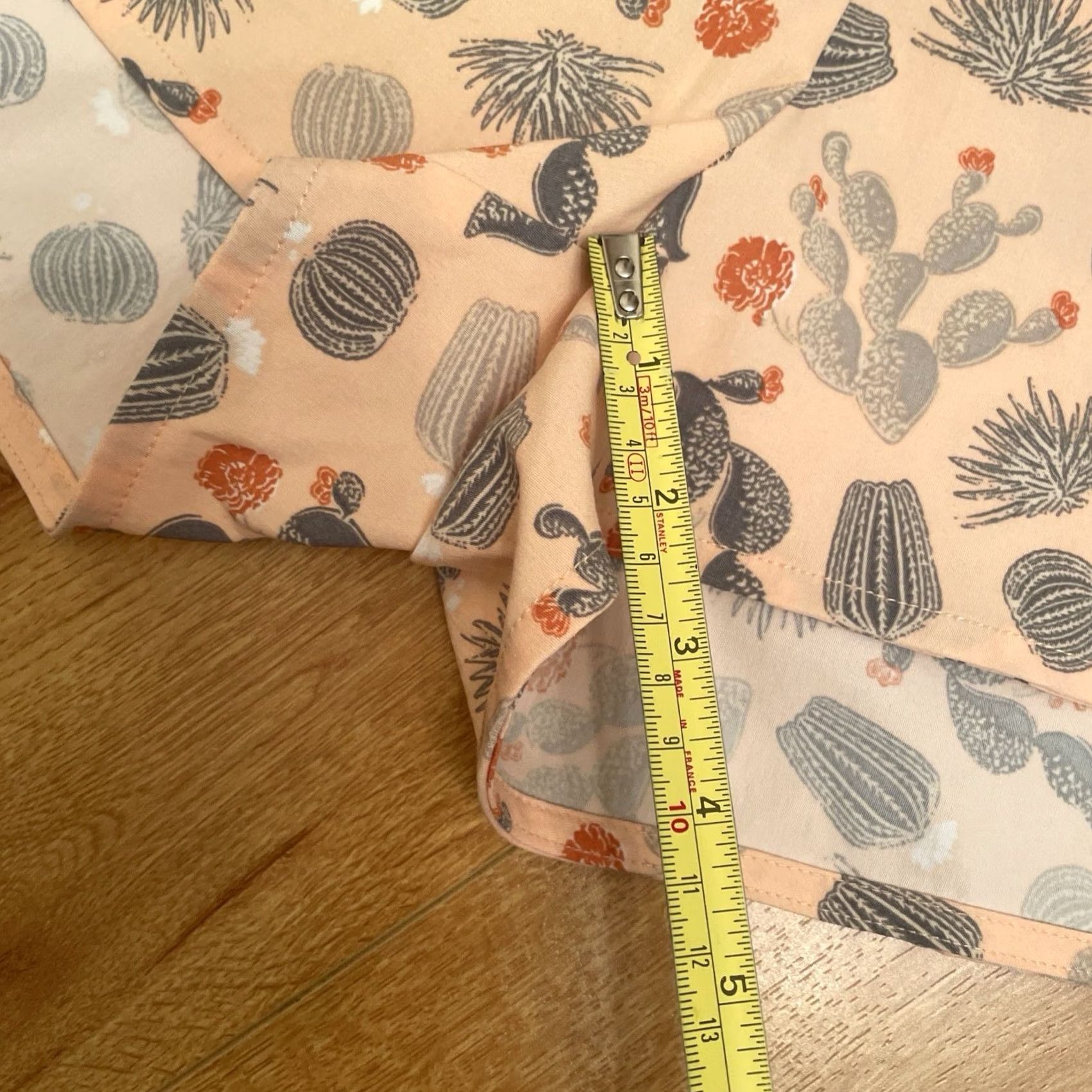 The North Face The North Face Cacti Printed Class V Shorts in Apricot Ice Casual Shorts XS Women Multicolor Utility Modern - Size 26" / US 2 / IT 38 - 7 Thumbnail