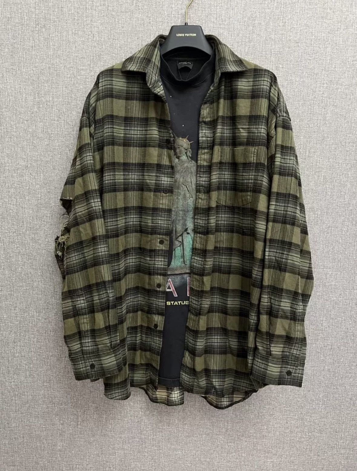 Balenciaga Balenciaga shirt Size US L / EU 52-54 / 3 - 1 Thumbnail