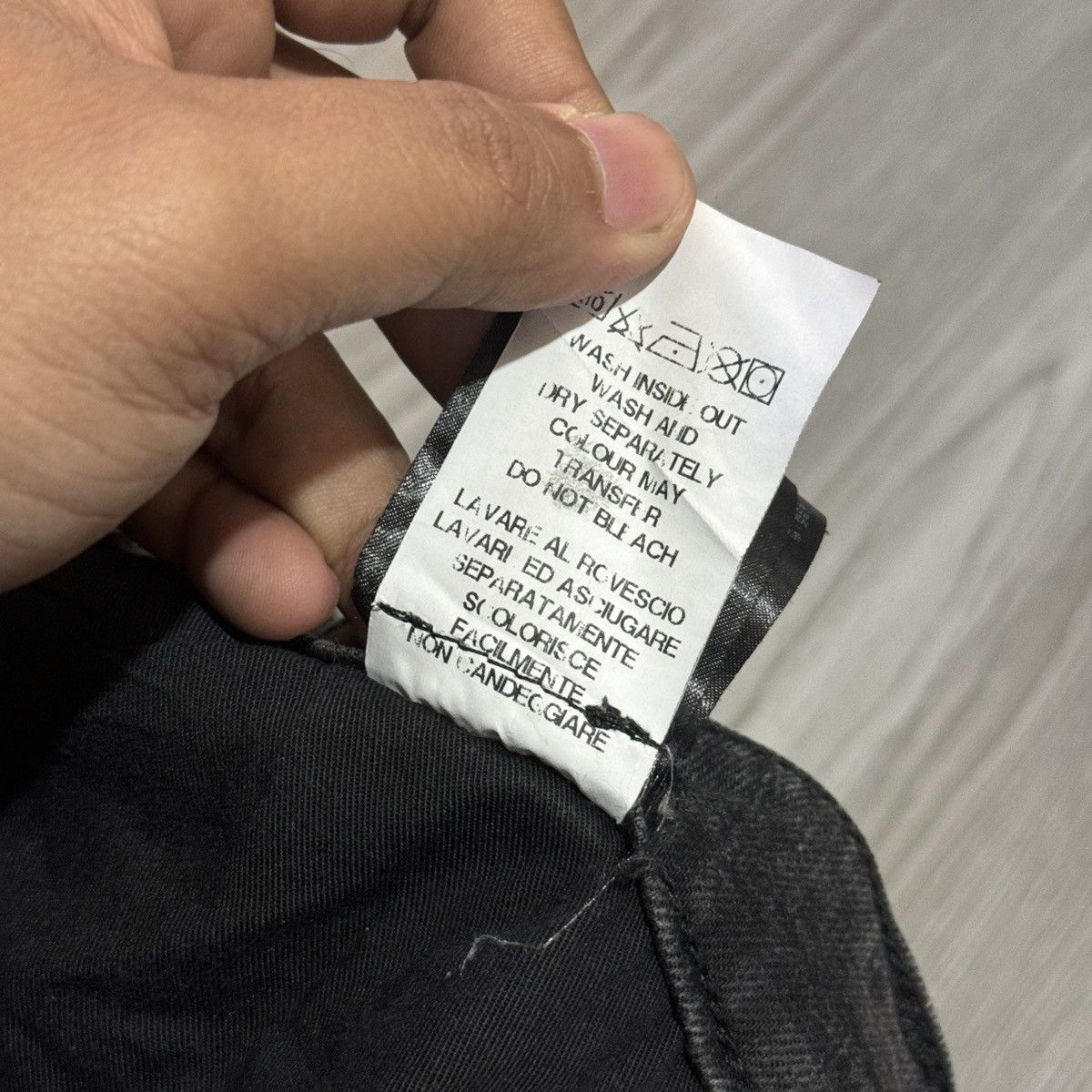 Marcelo Burlon Marcelo Burlon Splater Distressed Slim Jeans Size US 34 / EU 50 - 13 Thumbnail