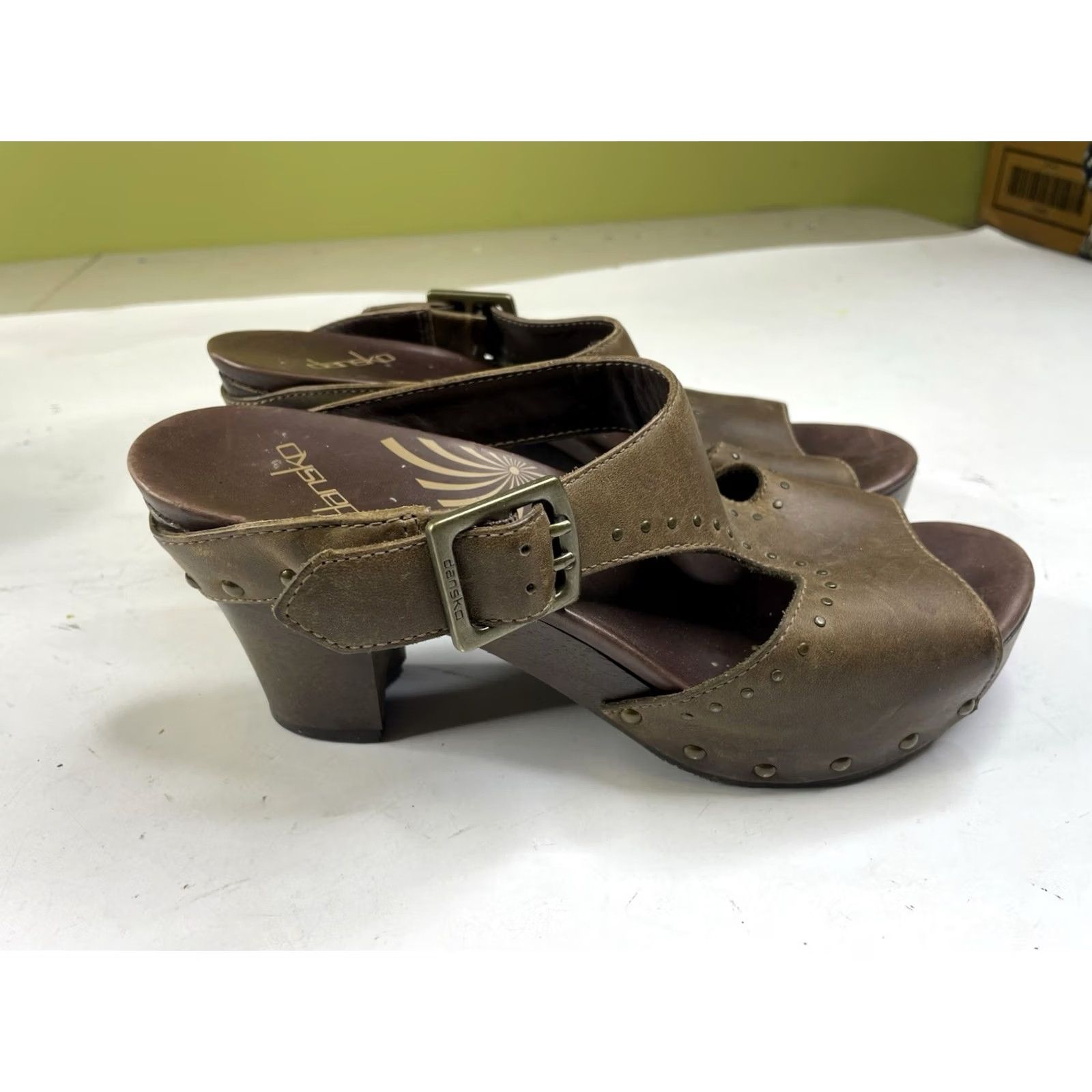 Dansko Dansko Ripley Sandal Women Leather Studded Wooden Heel Platform Size 40 US 9.5-10 Brown Slip-On Size US 10 / IT 40 - 2 Thumbnail