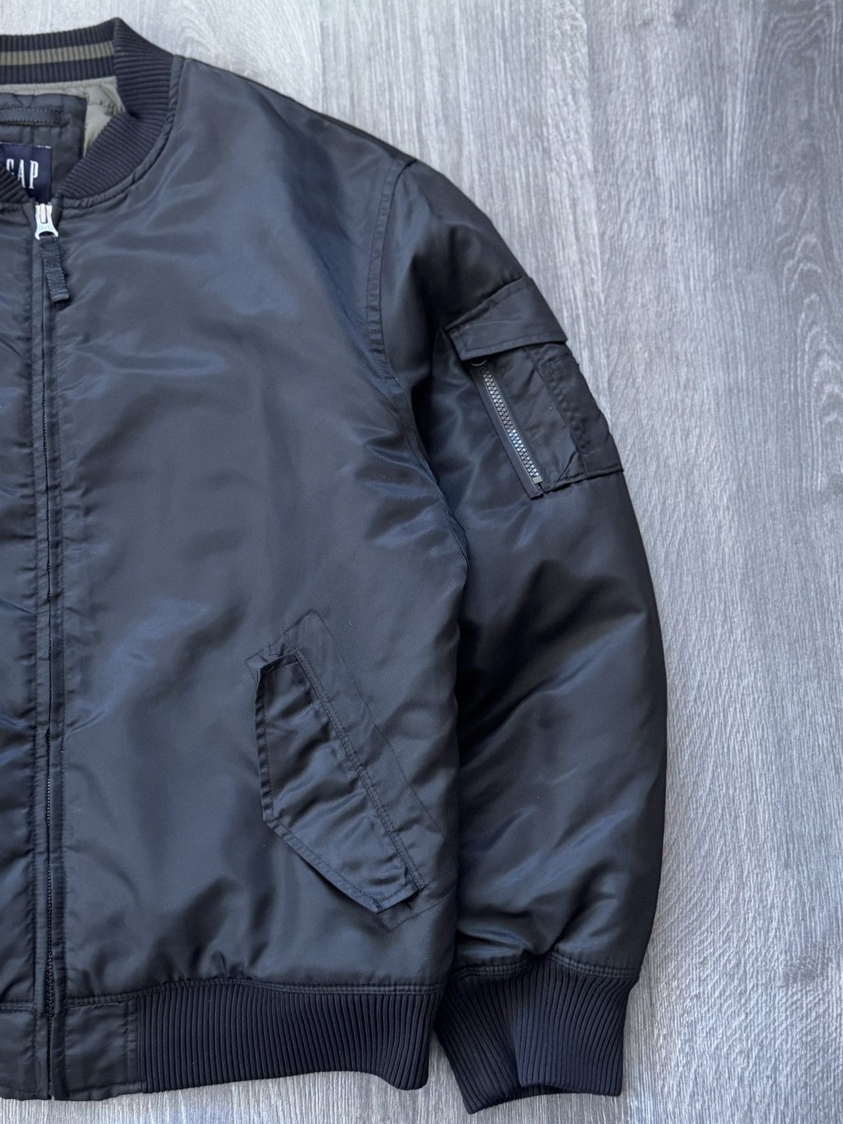 Gap Vintage Gap Ma-1 Black Bomber Jacket Size US L / EU 52-54 / 3 - 3 Thumbnail
