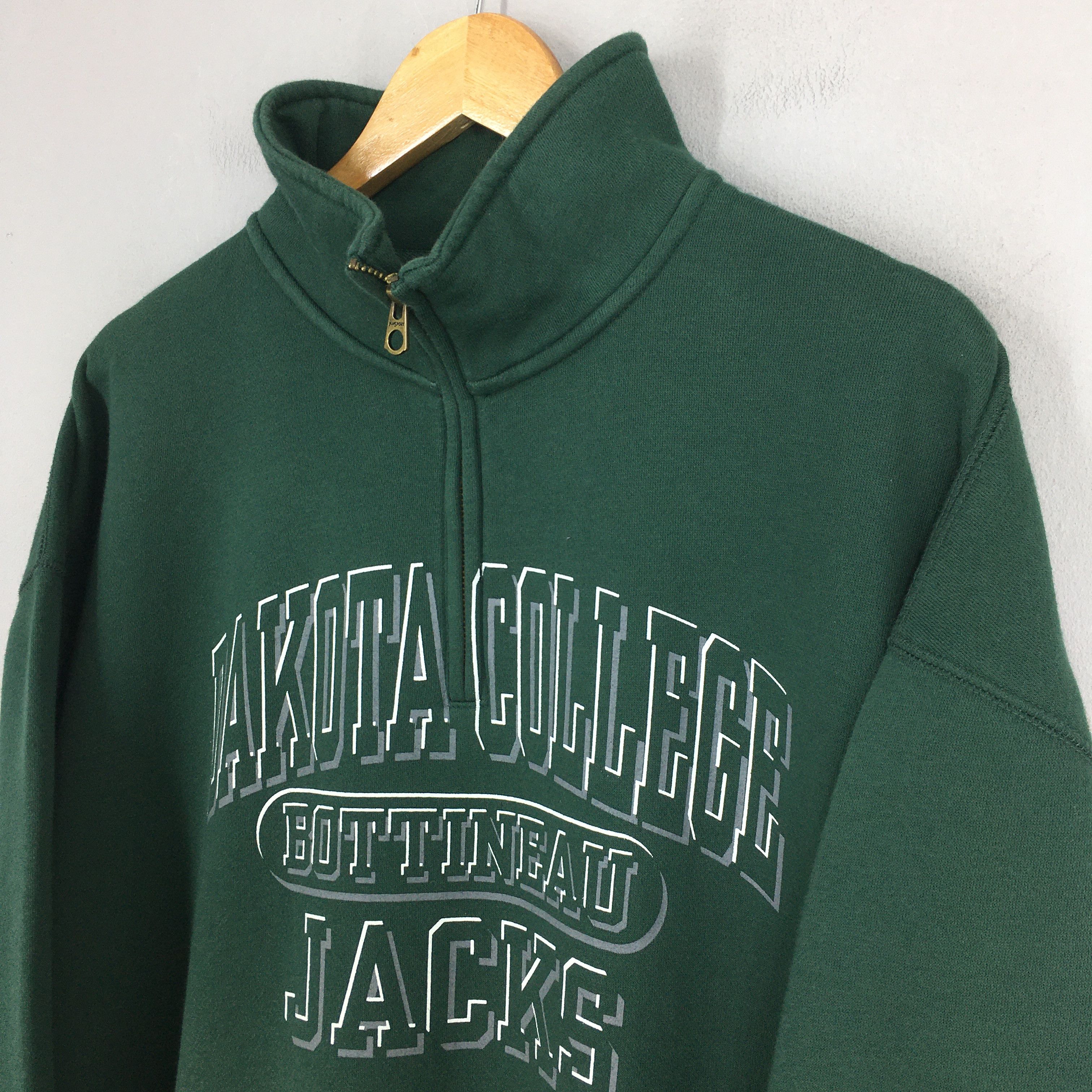NCAA Vintage Dakota College Bottineau Jacks Sweatshirt XXLarge Size US XXL / EU 58 / 5 - 3 Thumbnail