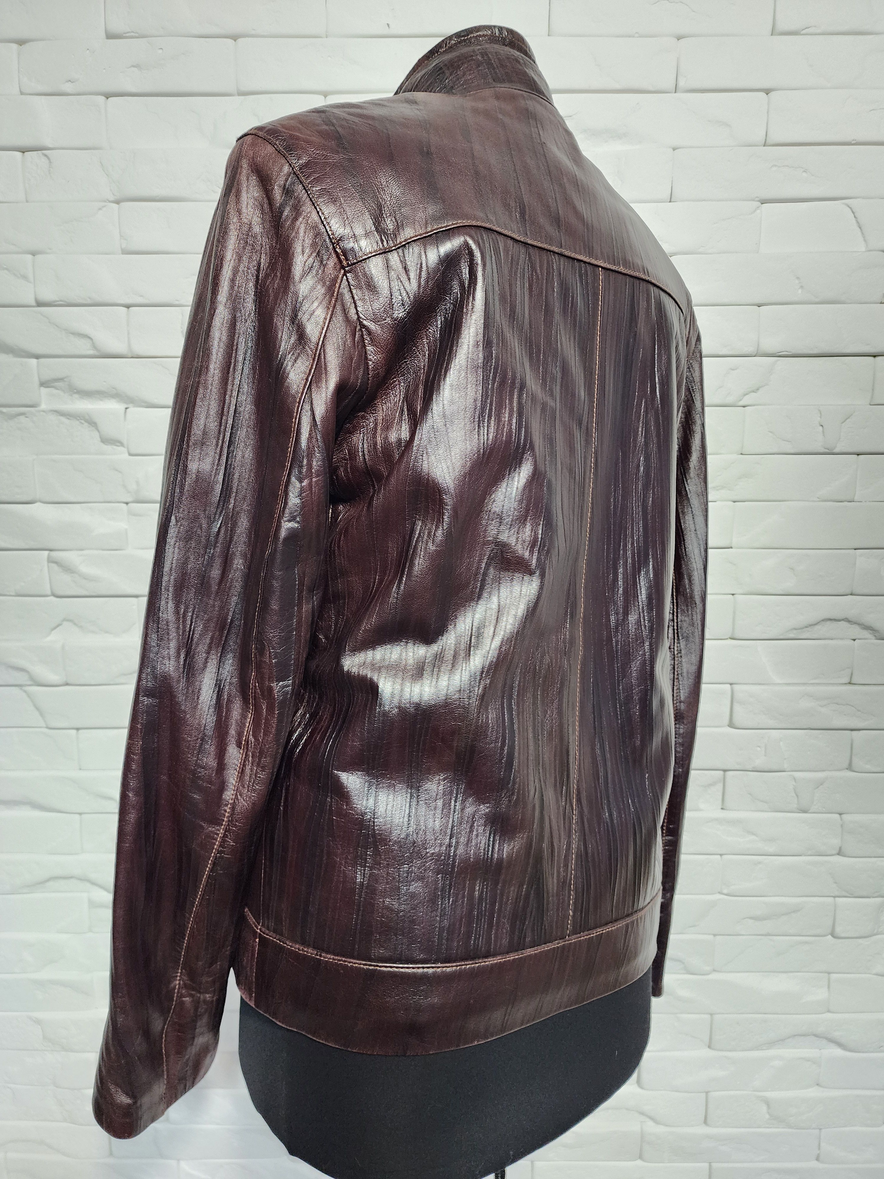 Uniqlo Men's Brown Genuine Leather Jacket: Size US L / EU 52-54 / 3 - 6 Thumbnail