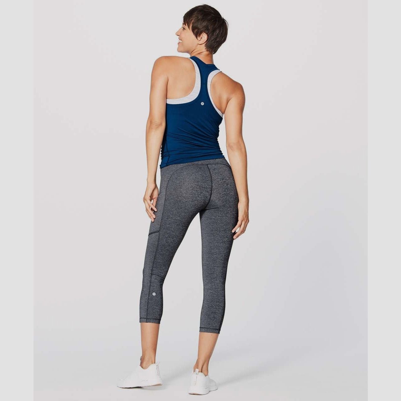 Lululemon Lululemon Luxtreme Gray Cropped Leggings size 6 Size 28" / US 6 / IT 42 - 1 Thumbnail
