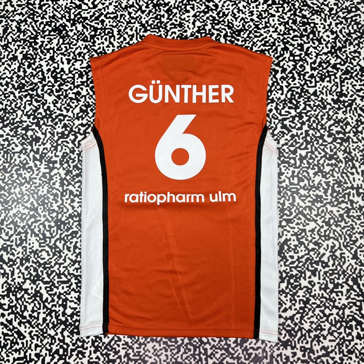 K1X Ratiopharm Ulm Per Gunther Signed Team Basketball Jersey Size US S / EU 44-46 / 1 - 2 Thumbnail
