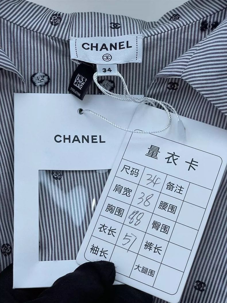 Chanel CHANEL Polka Dot Logo Double C Shirt -2505 Size US S / EU 44-46 / 1 - 3 Thumbnail