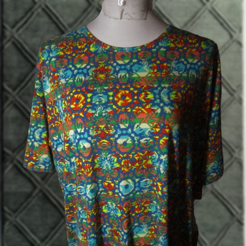 Vintage LULAROE Turquoise Pink Irma Short Sleeve Tunic Top S NWT Shirt Blouse Women's Tunic Size S / US 4 / IT 40 - 1 Thumbnail