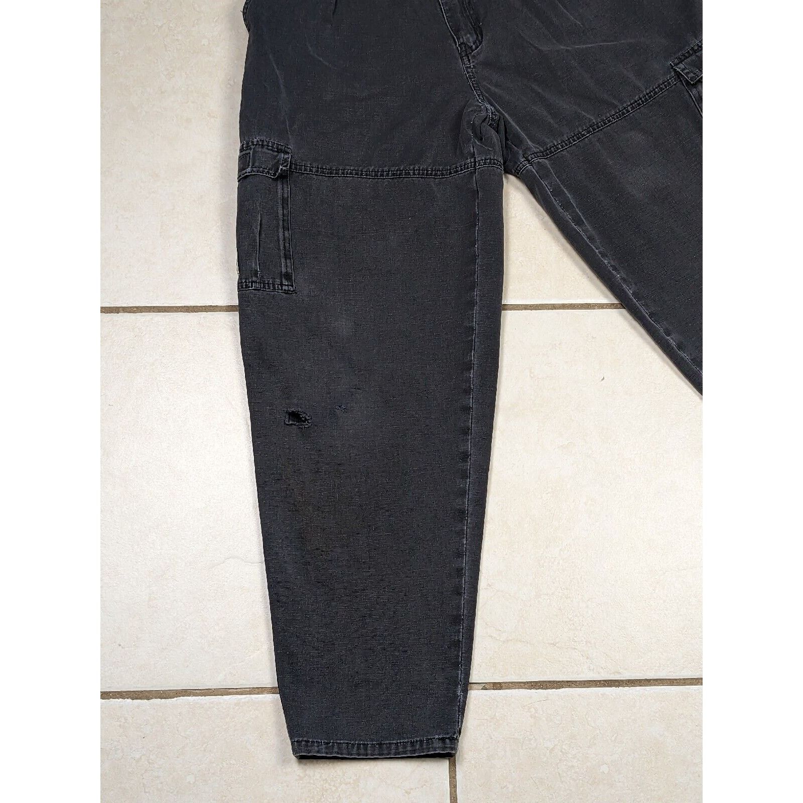 Other Vtg Men Zeppelin 30x28 Black Cargo Pocket Pants Tapered Leg Size US 30 / EU 46 - 4 Thumbnail