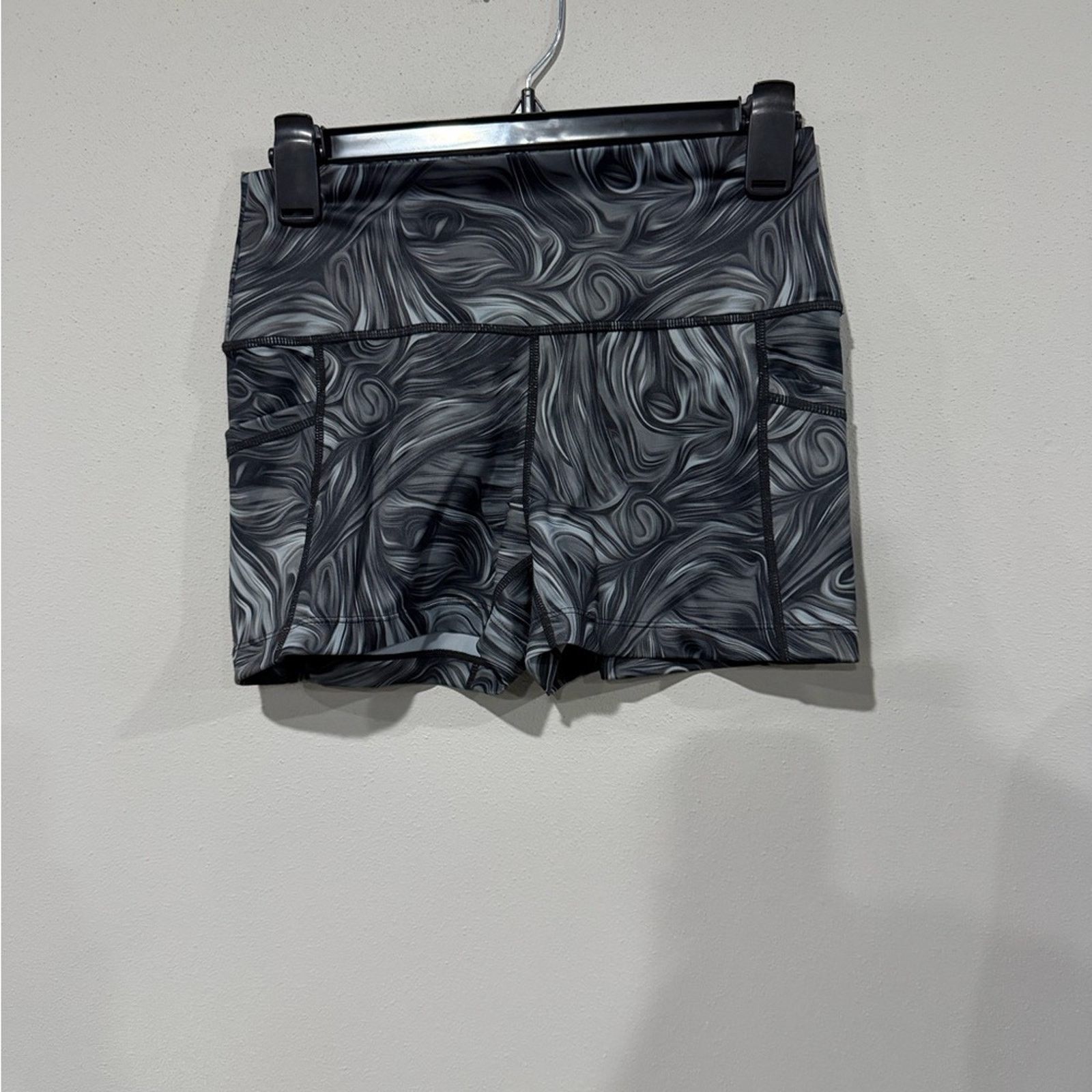 Other CVG 2.5" Inseam Swirl Marble Athletic Shorts Size Small Size 28" / US 6 / IT 42 - 1 Thumbnail