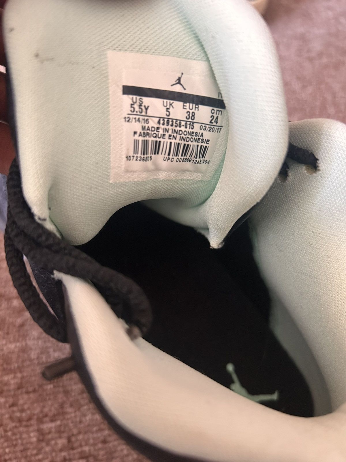 Jordan Brand Jordan 13 Retro Black Mint Foam (GS) Youth Size US 5.5 / IT 35.5 - 6 Thumbnail