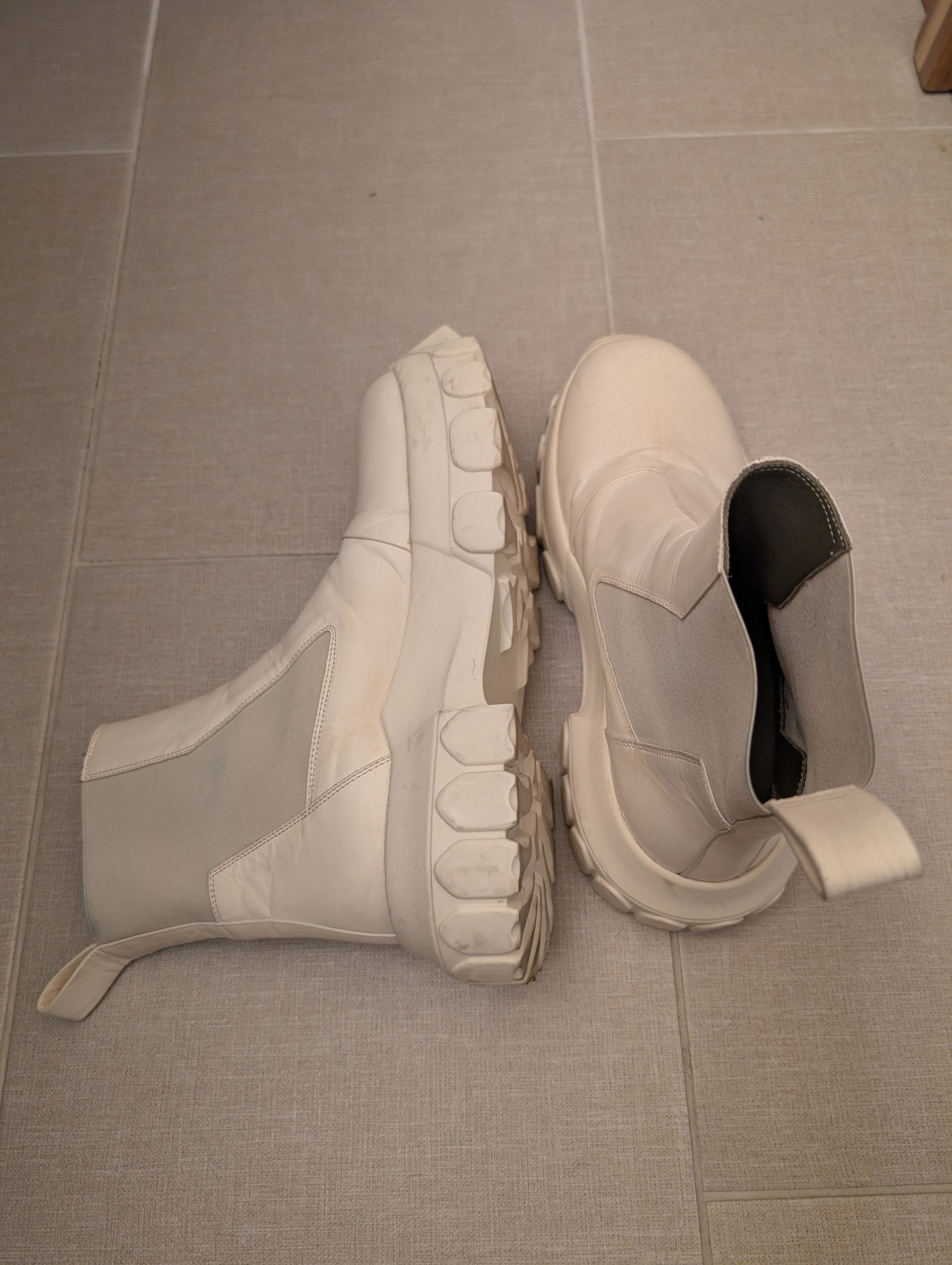 Rick Owens Rick Owens White Bozo Tractor Beetle Chelsea Boots Size US 6 / EU 39 - 4 Thumbnail