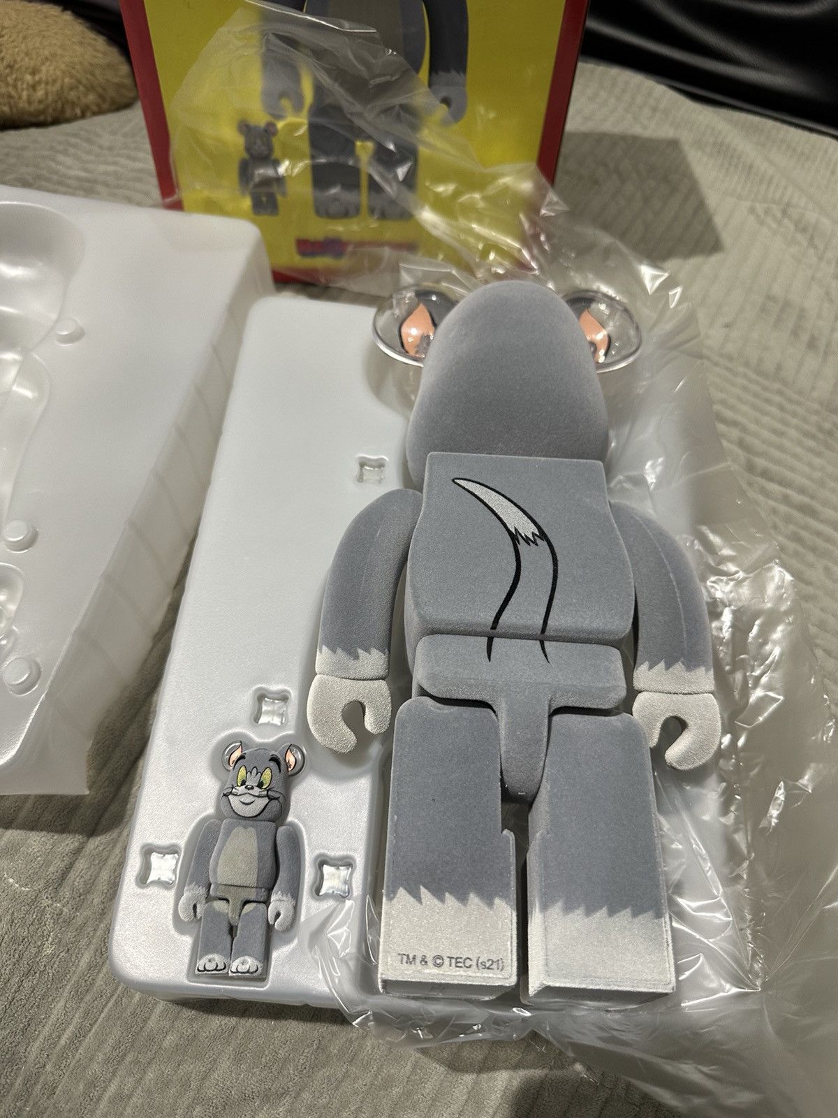 Bearbrick Tom and Jerry:Tom Flocky 100% & 400% Set