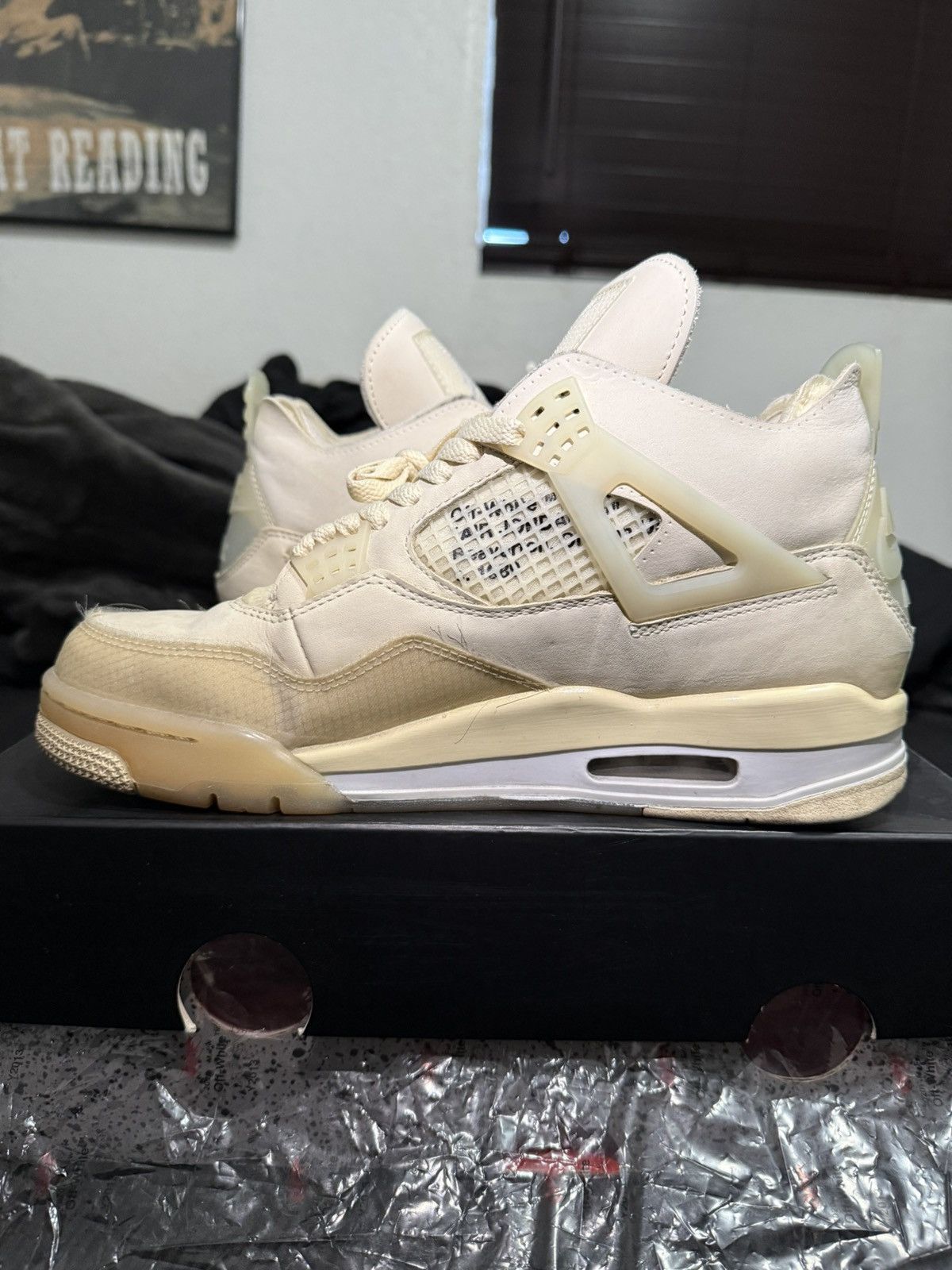 Jordan Brand × Off-White Air Jordan 4 Retro Off-White Sail Size US 9.5 / EU 42-43 - 3 Thumbnail